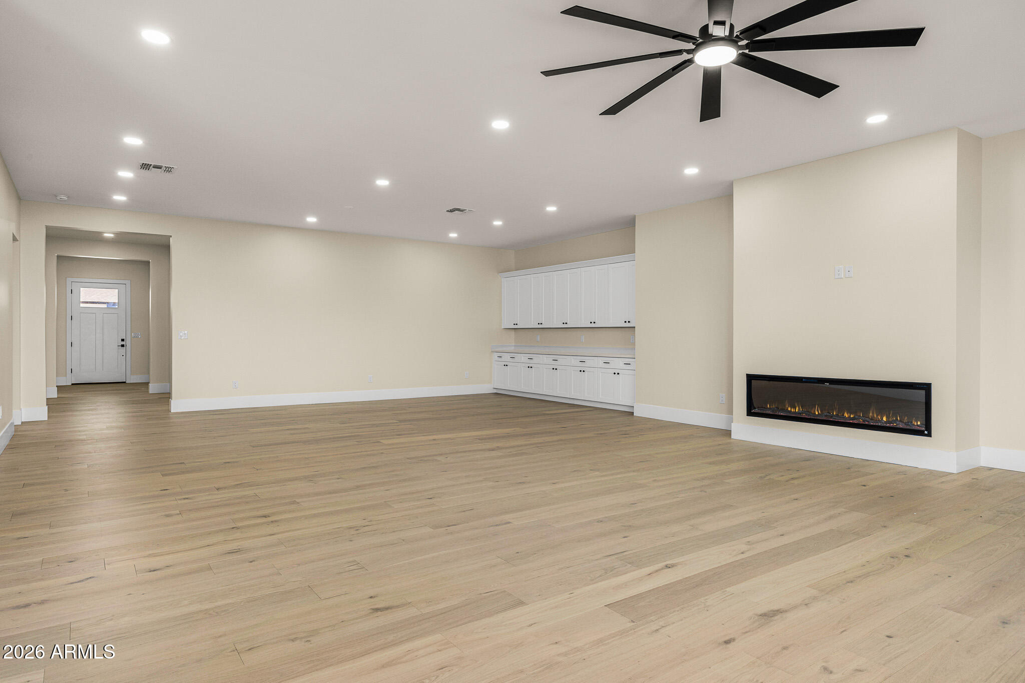 3002 N 53RD Place