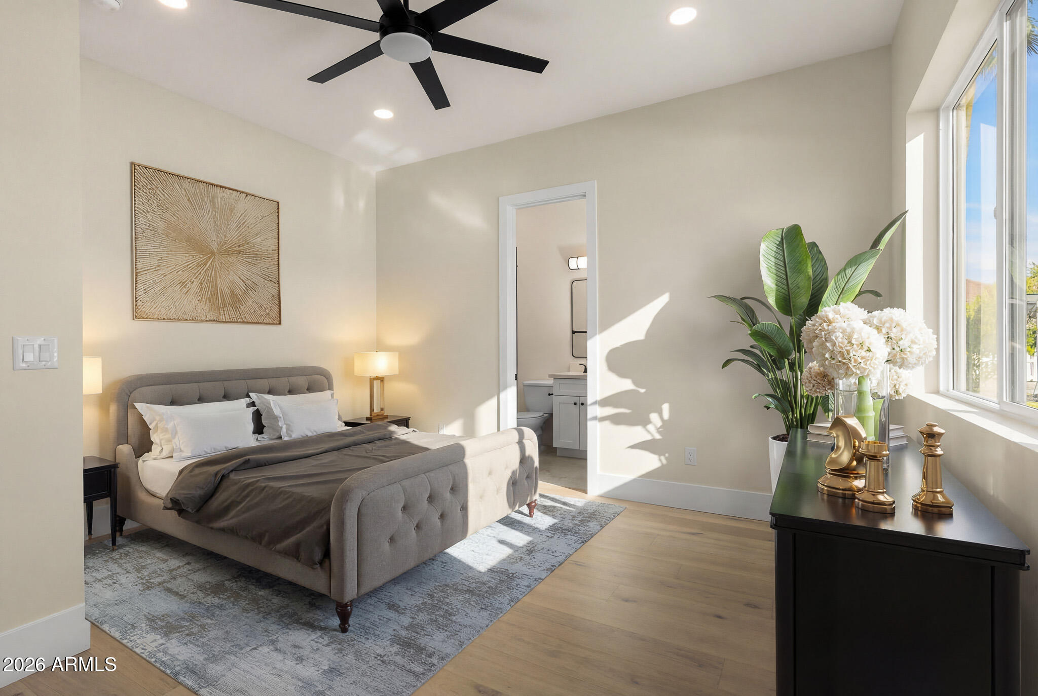 3002 N 53RD Place