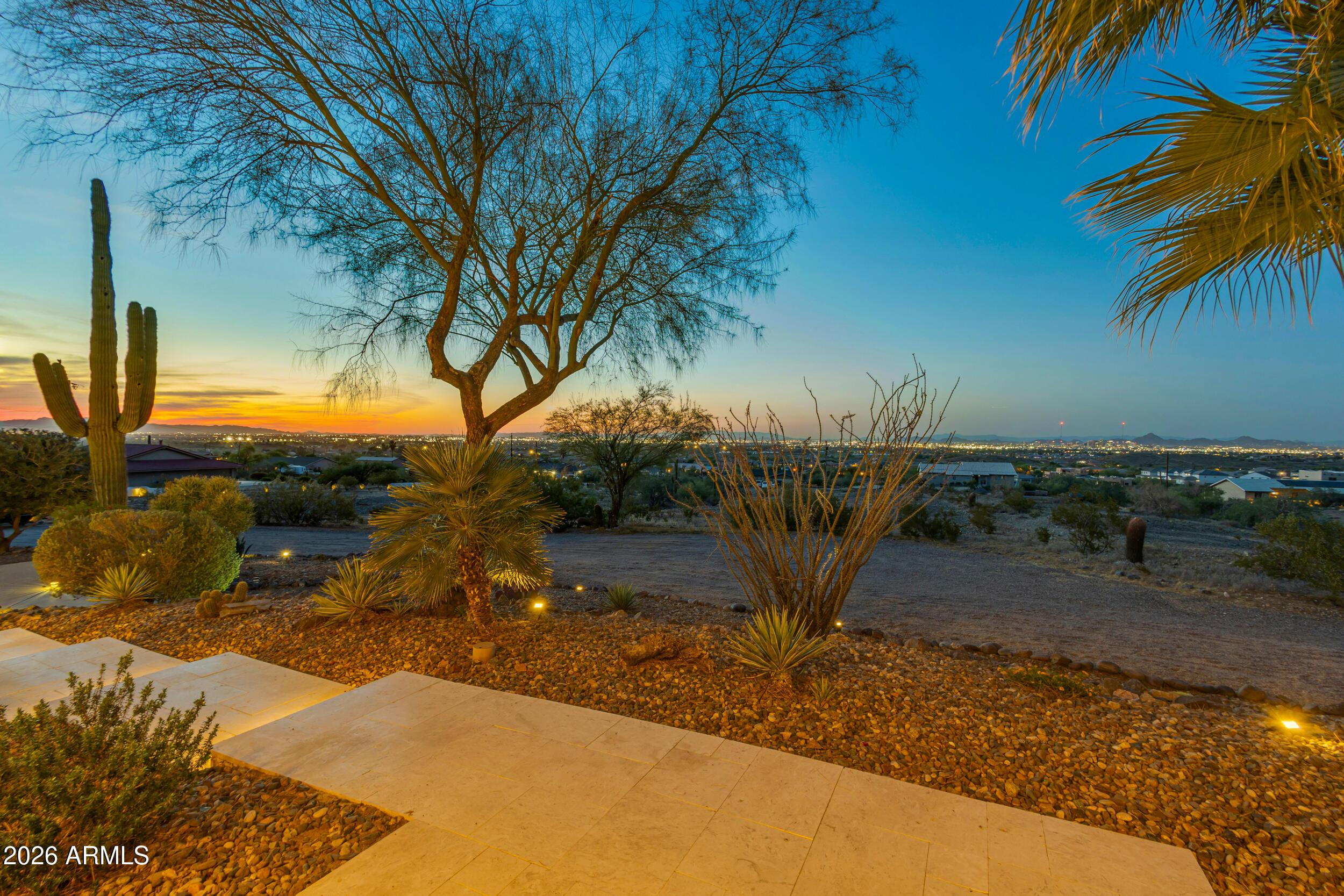 2449 W SUNRISE Drive