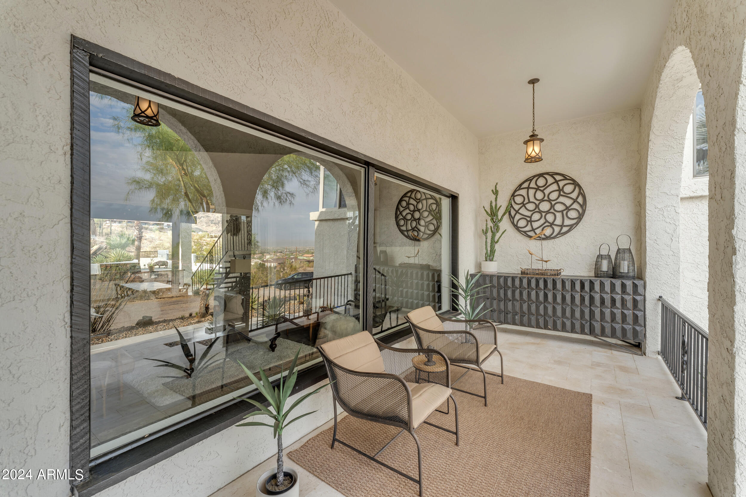2449 W SUNRISE Drive