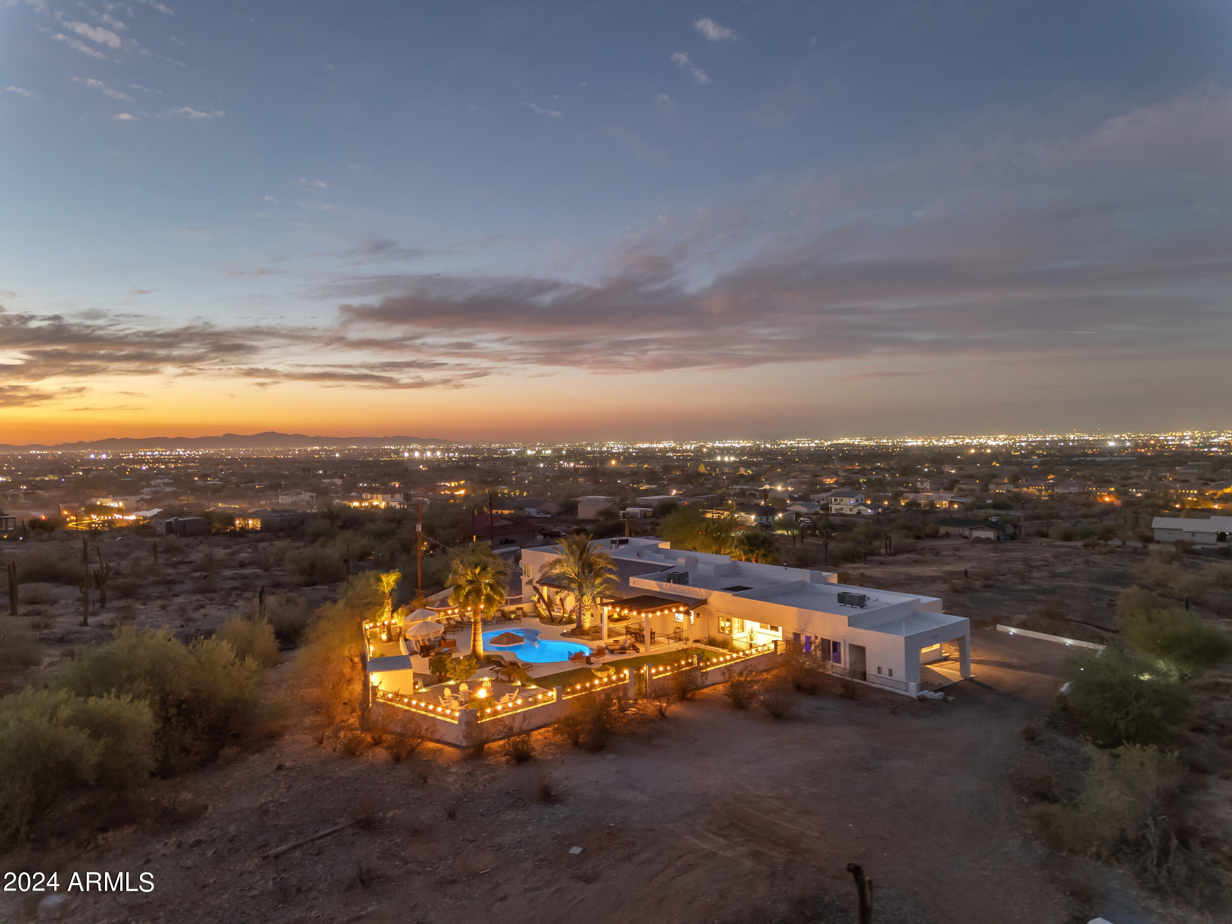 2449 W SUNRISE Drive