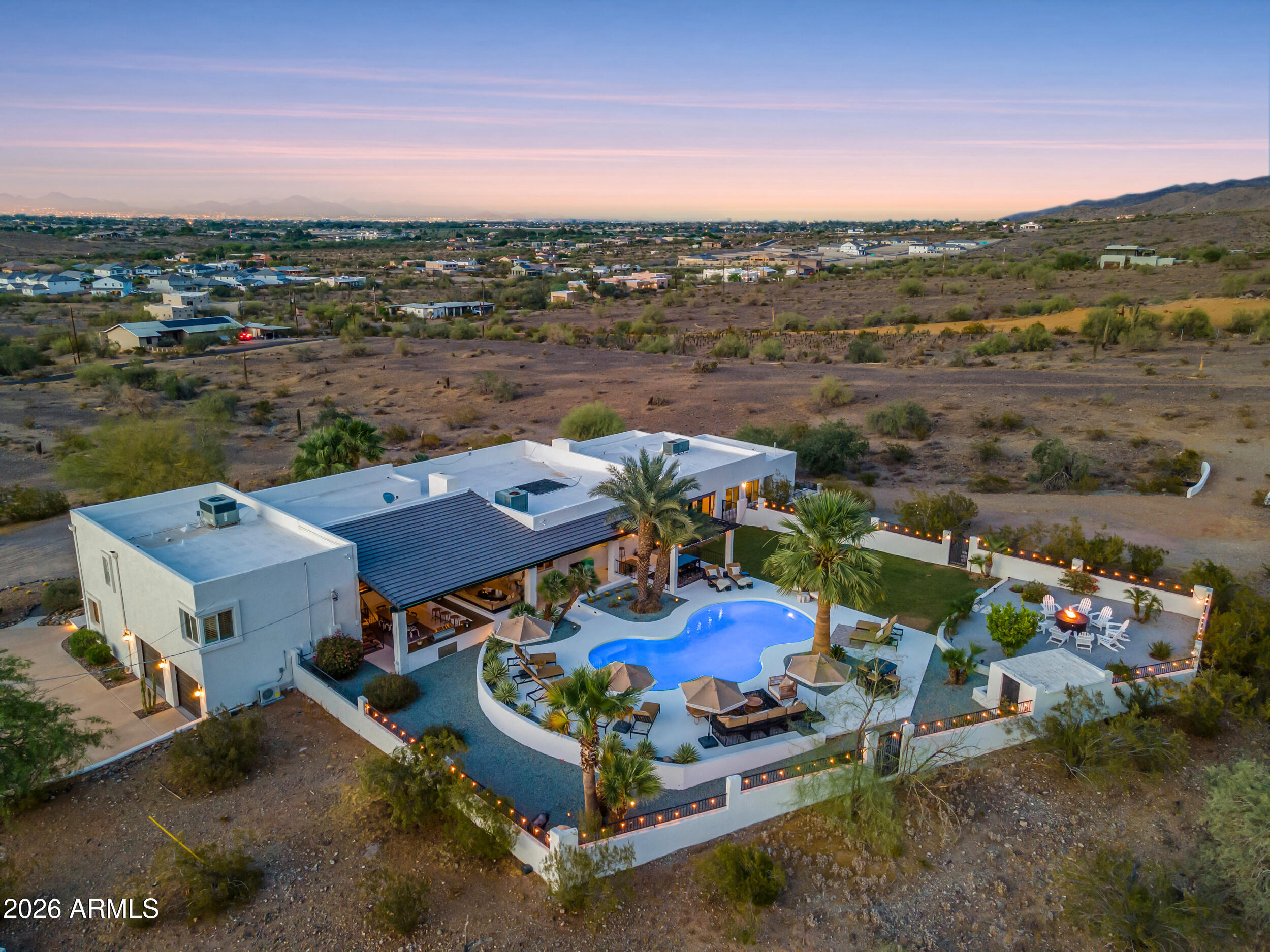 2449 W SUNRISE Drive