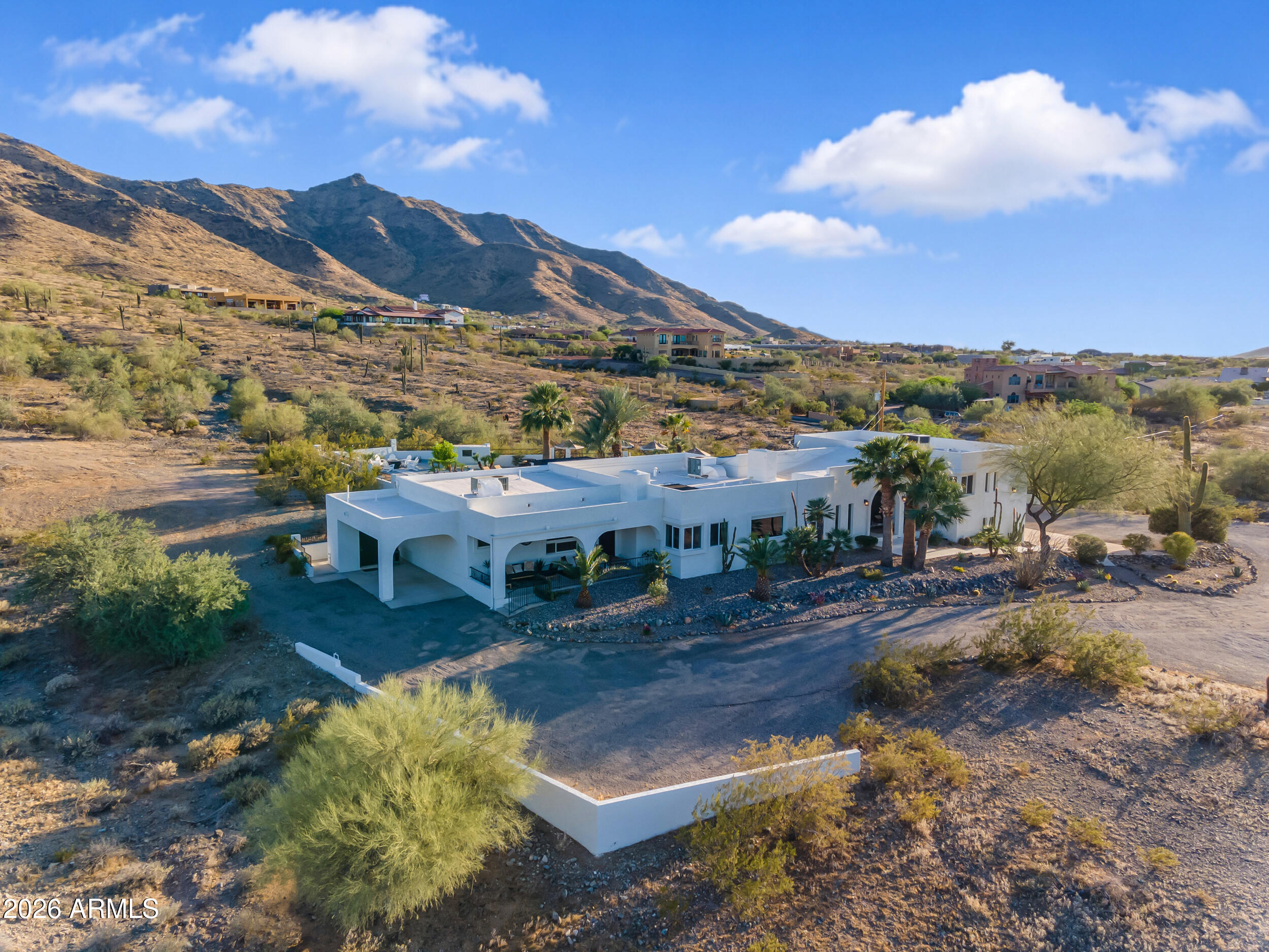 2449 W SUNRISE Drive