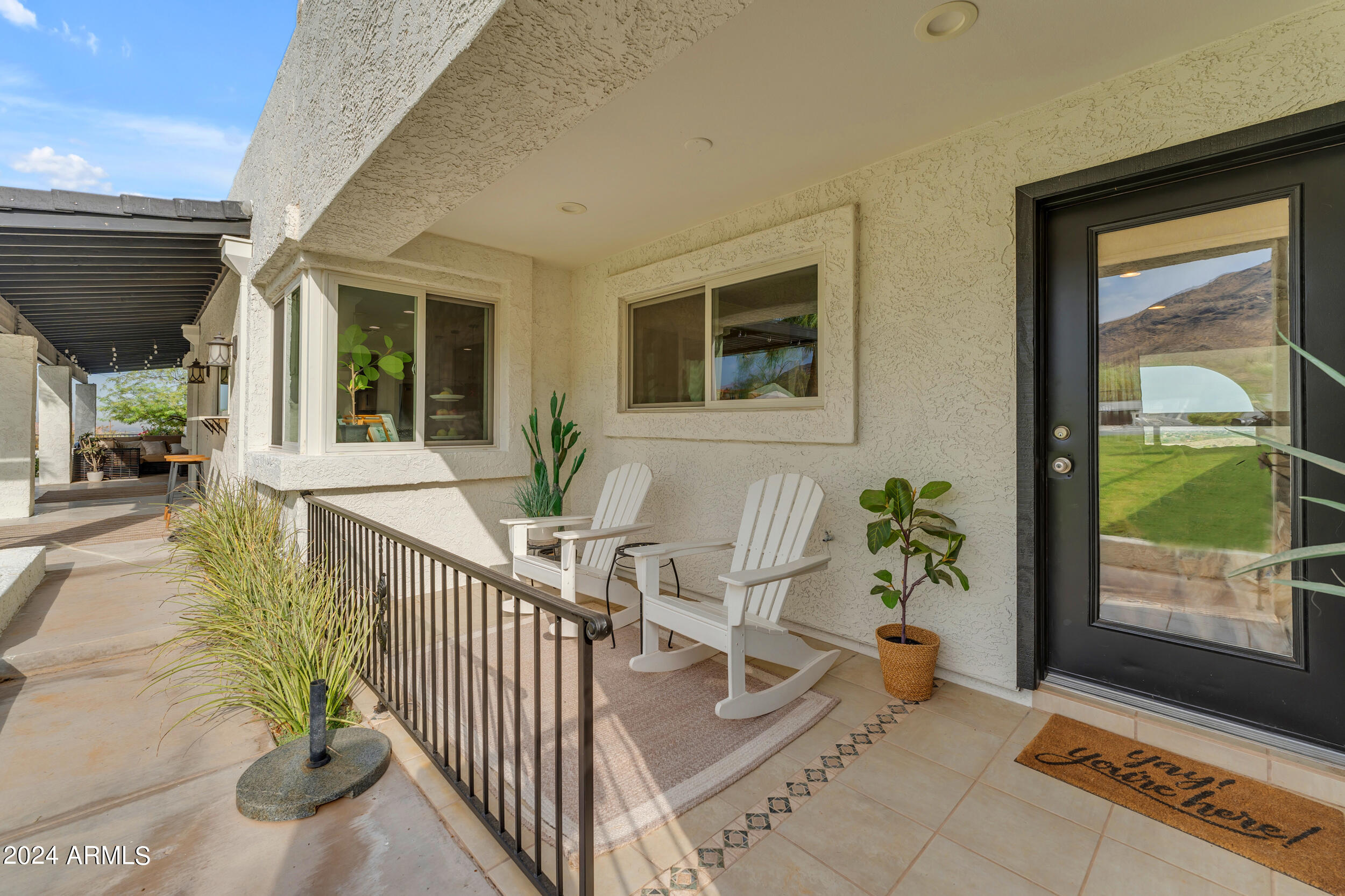 2449 W SUNRISE Drive