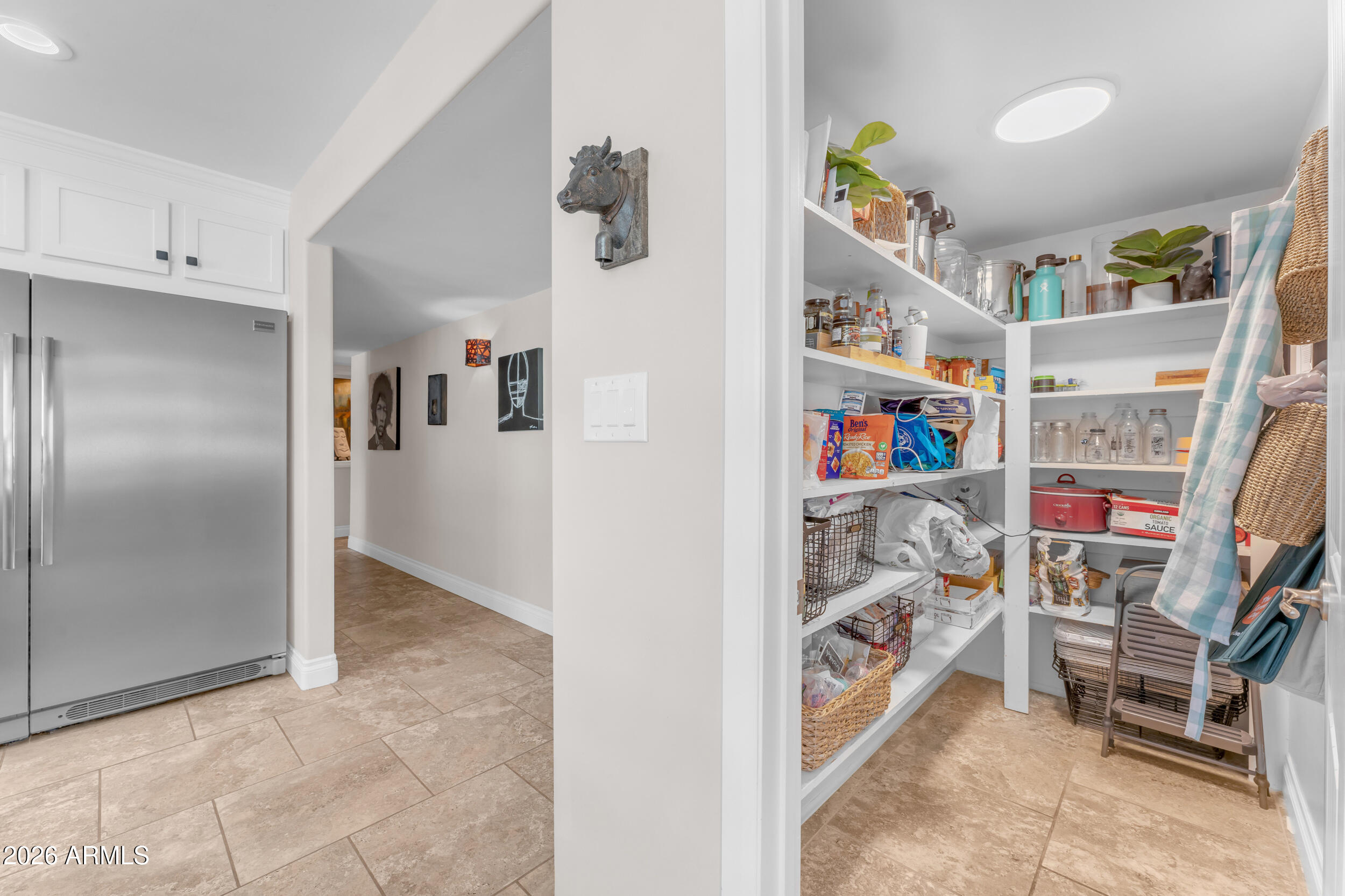 2449 W SUNRISE Drive