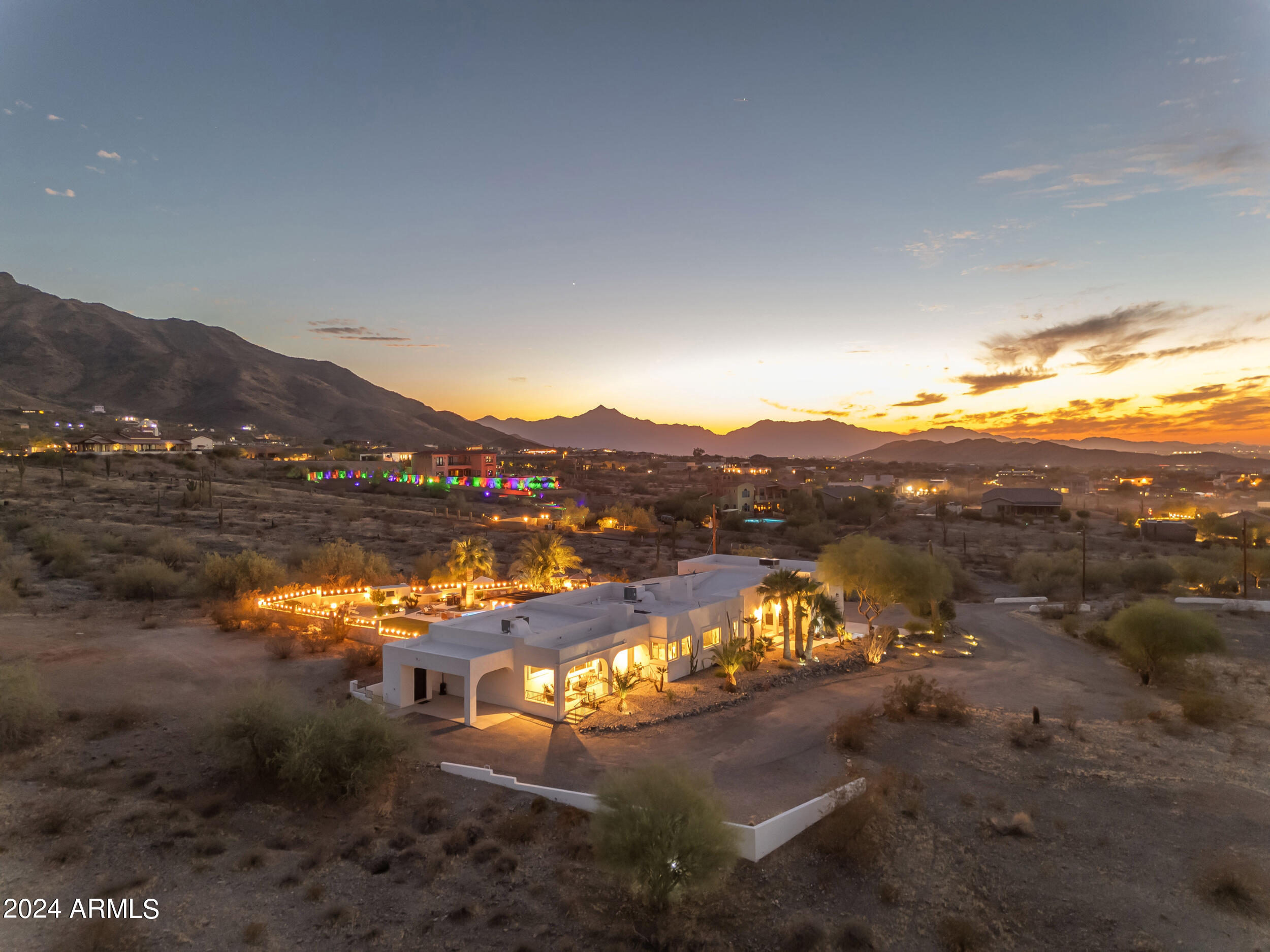 2449 W SUNRISE Drive