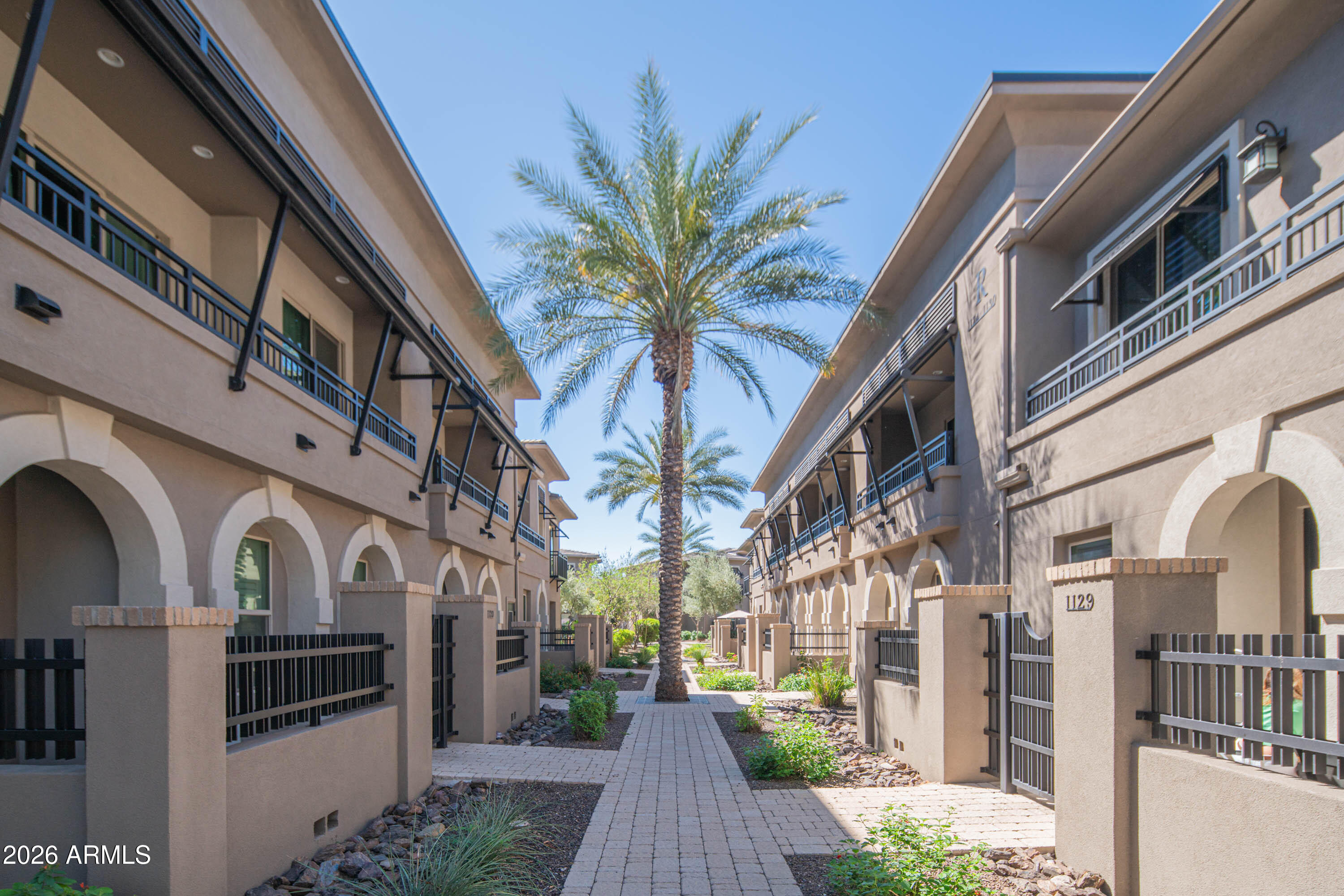 6565 E THOMAS Road 1129