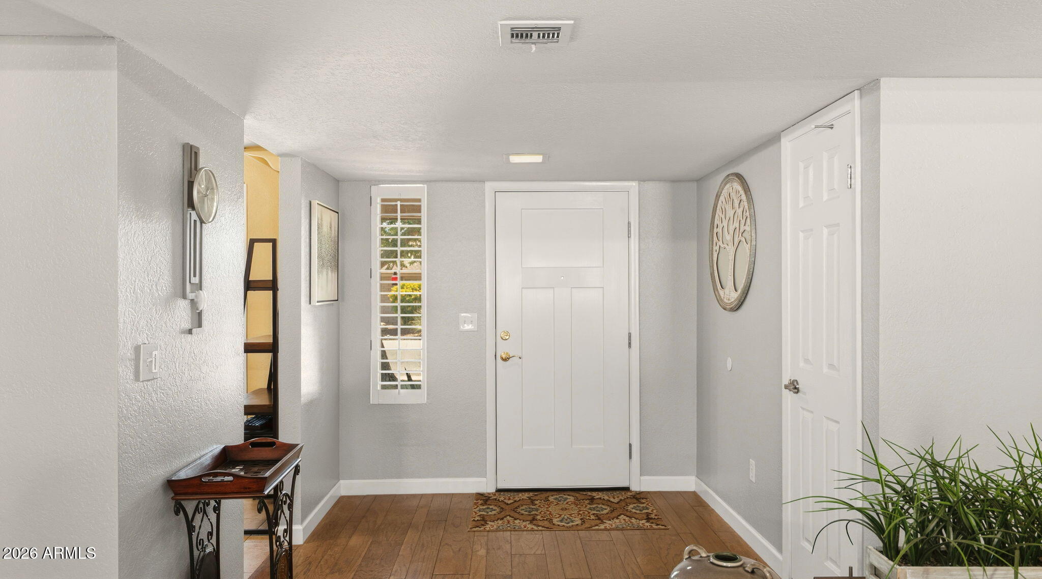 508 E MURIEL Drive
