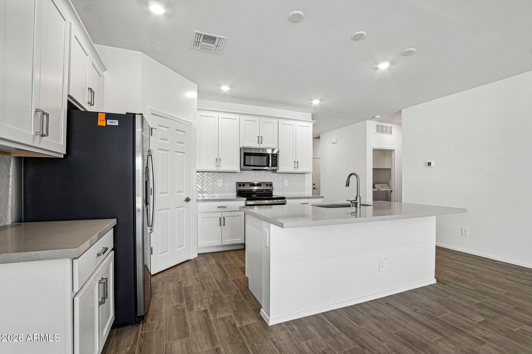 24071 W HUNTINGTON Drive