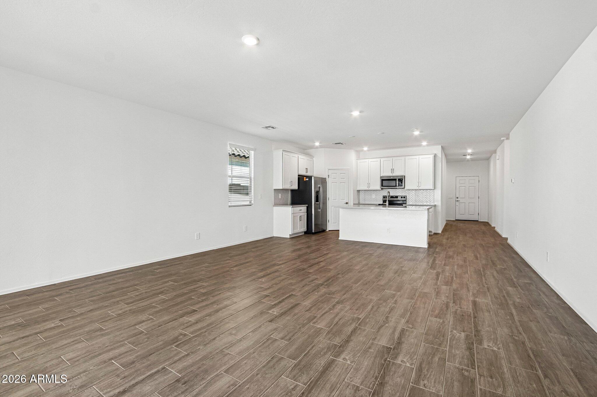 24071 W HUNTINGTON Drive
