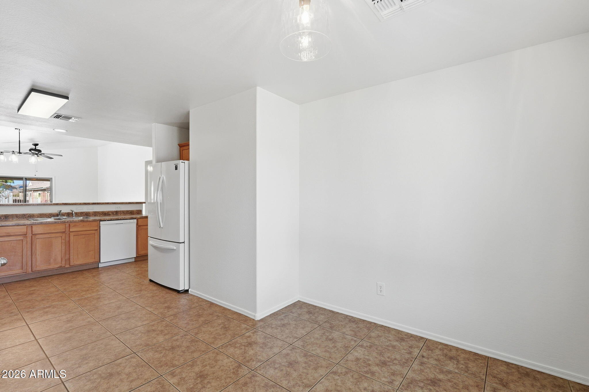 4522 E ALAMO Street