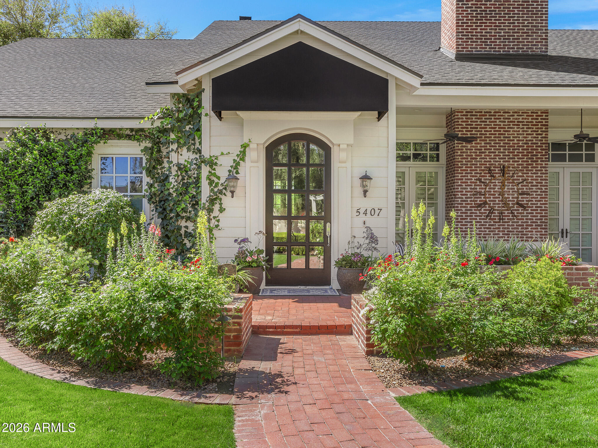 5407 E CALLE TUBERIA