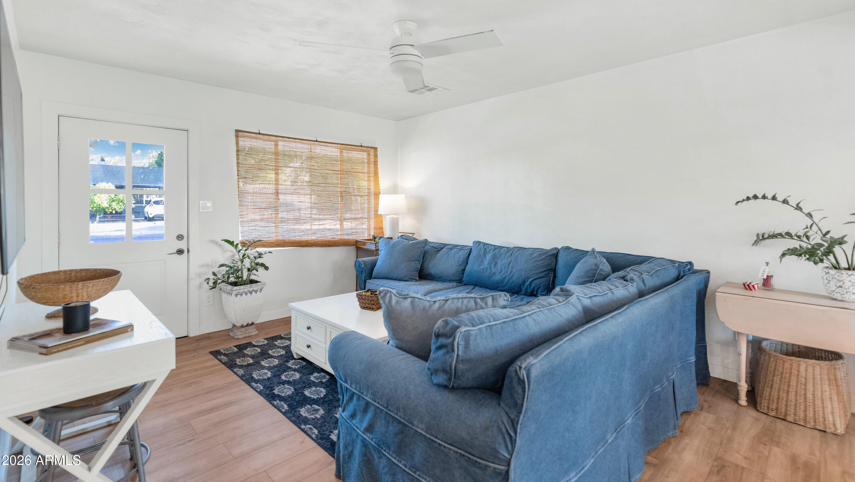 4549 E CAMPBELL Avenue 101