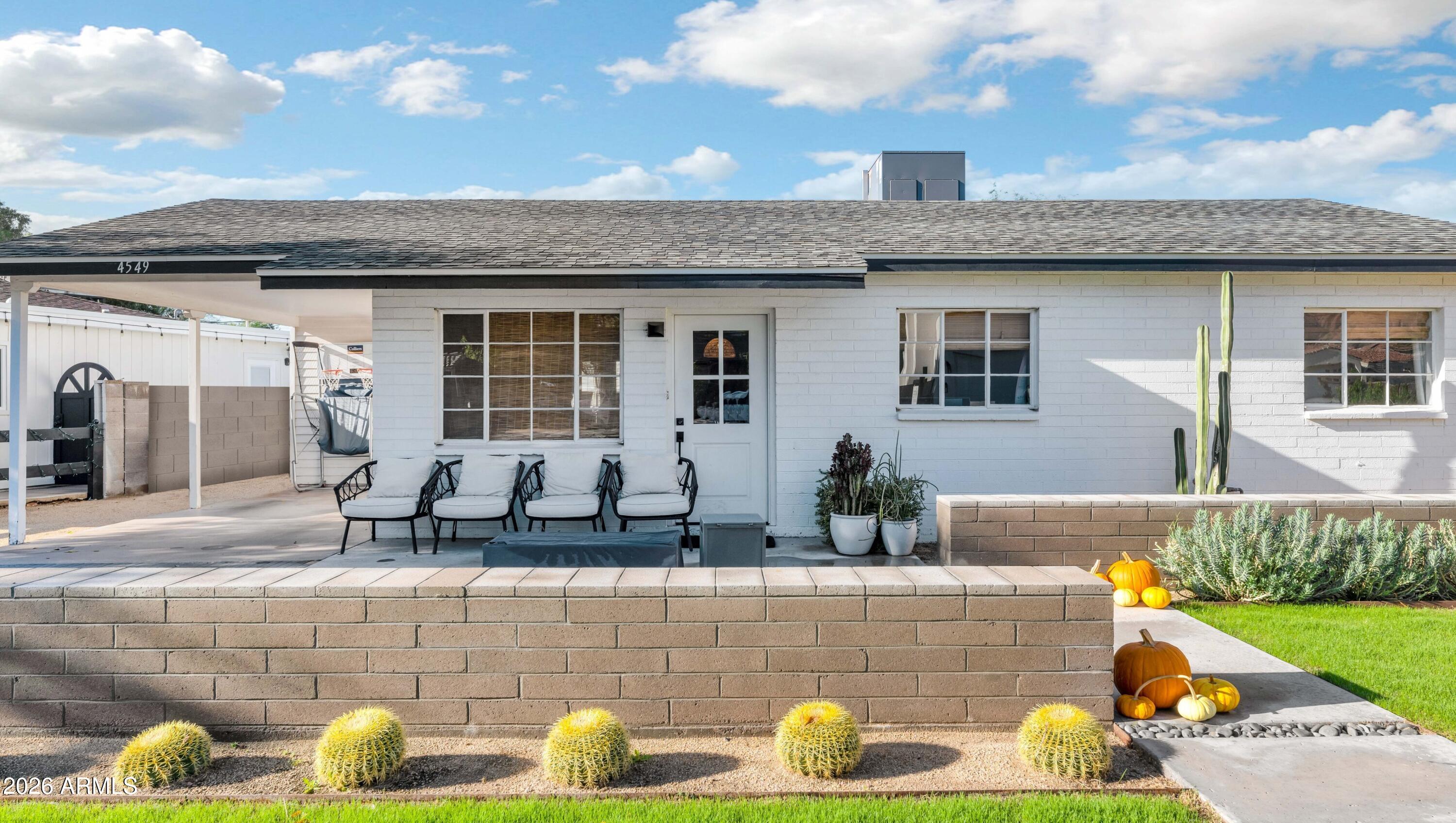 4549 E CAMPBELL Avenue 101