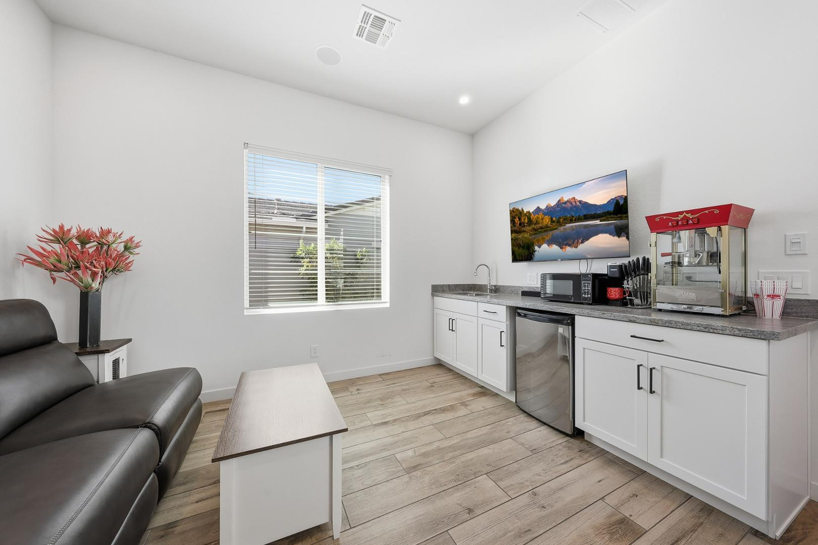 4416 E Roy Rogers Road