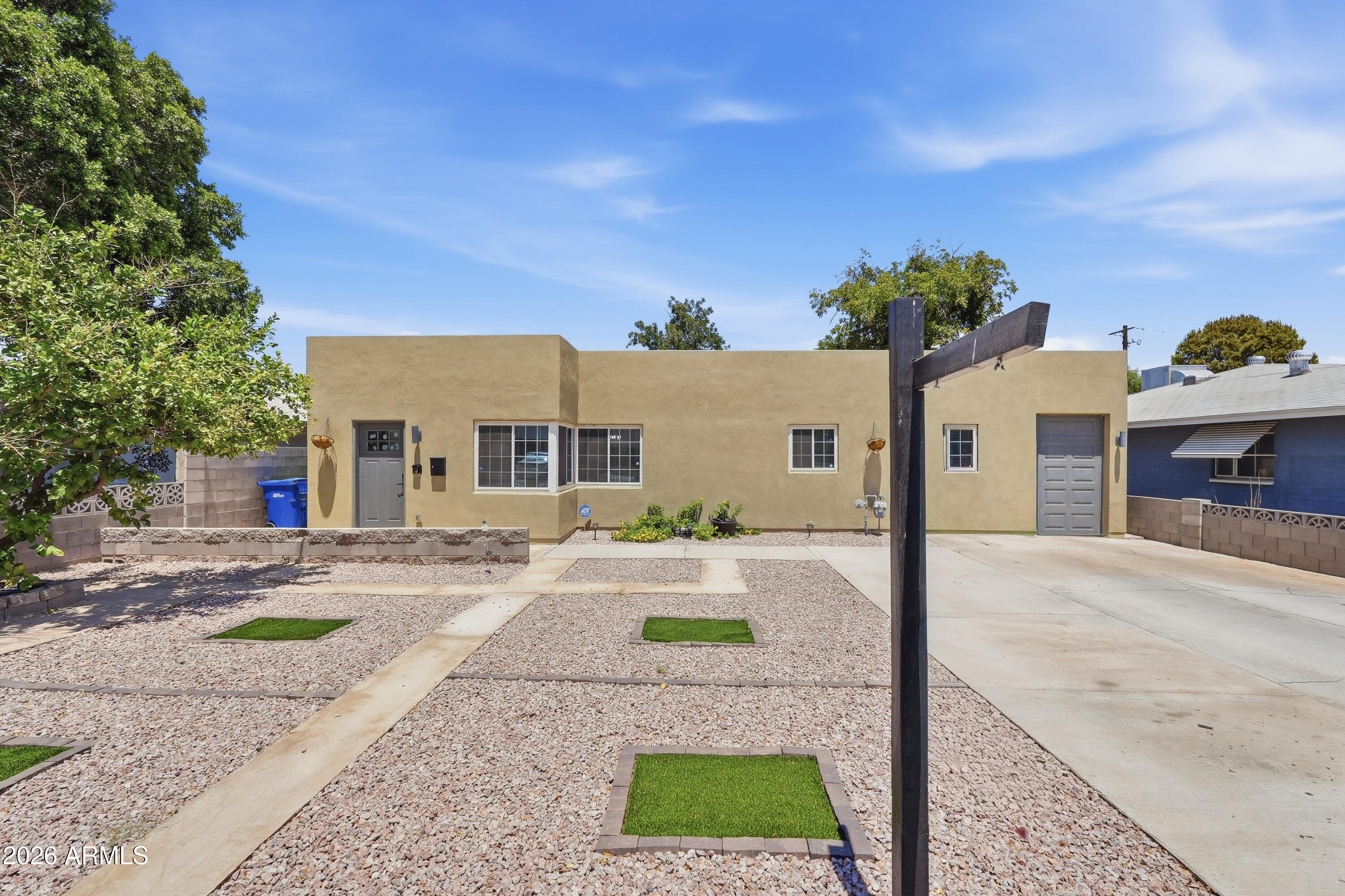 1020 E NIELSON Avenue