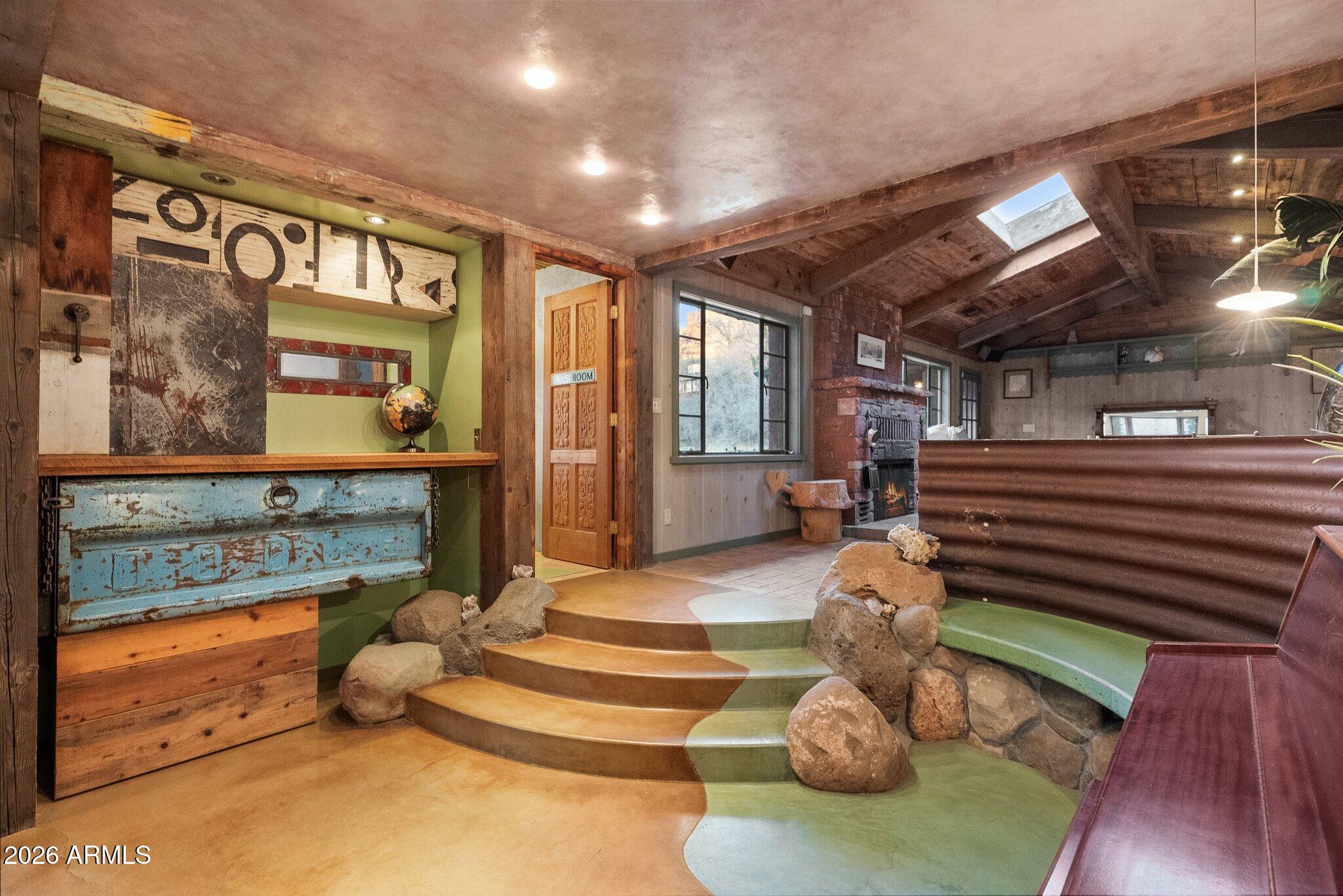 180 Copper Cliffs Lane