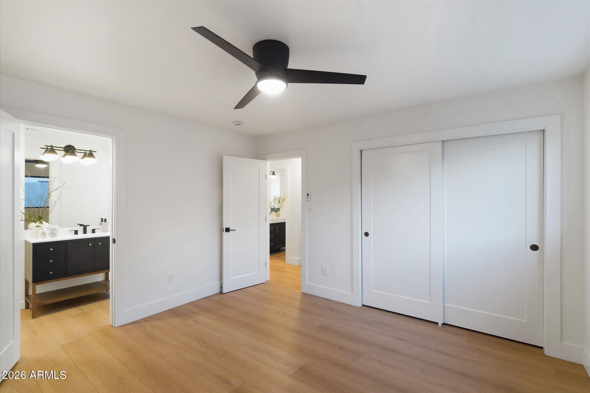 325 W LOMA Lane