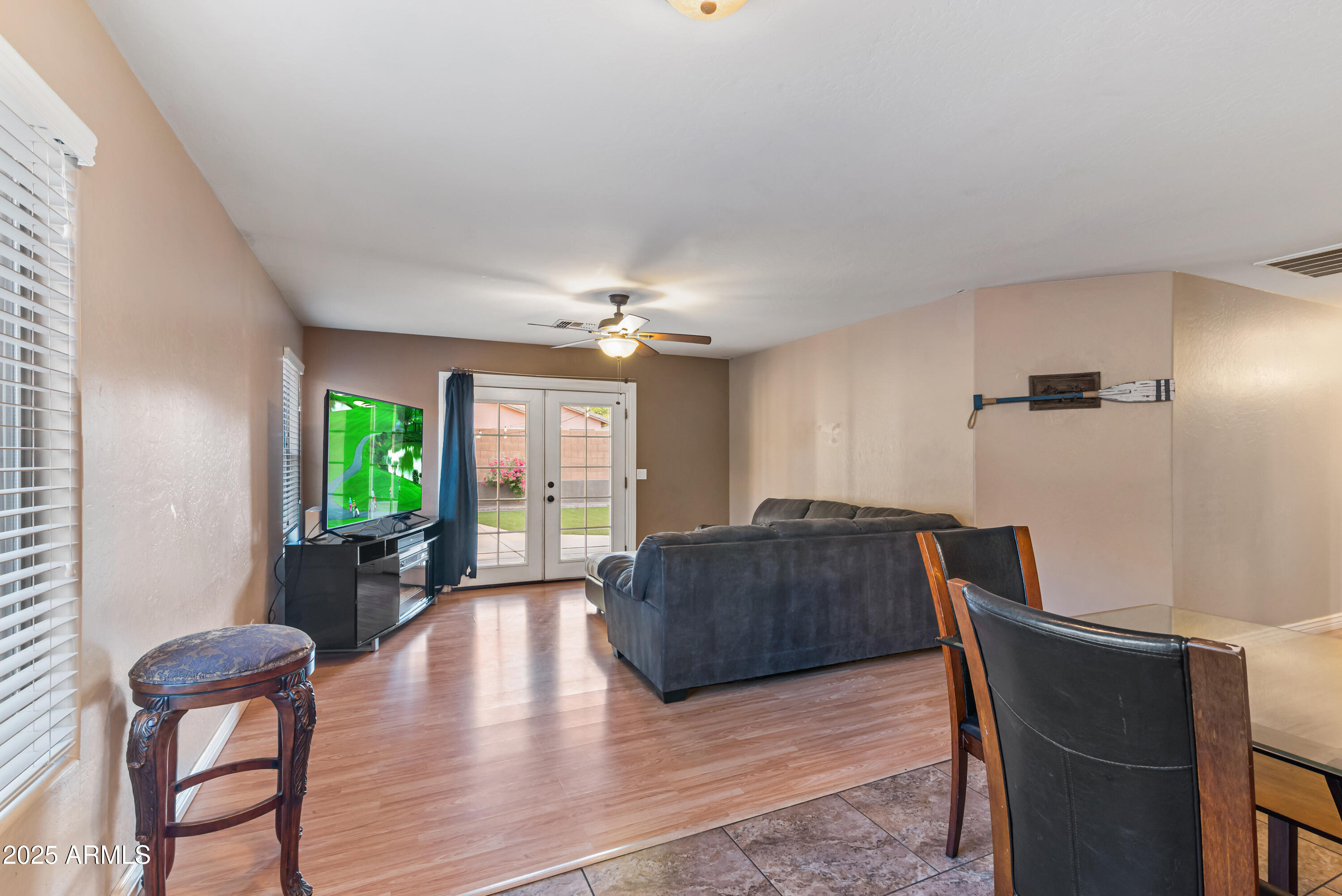 2113 W NANCY Lane
