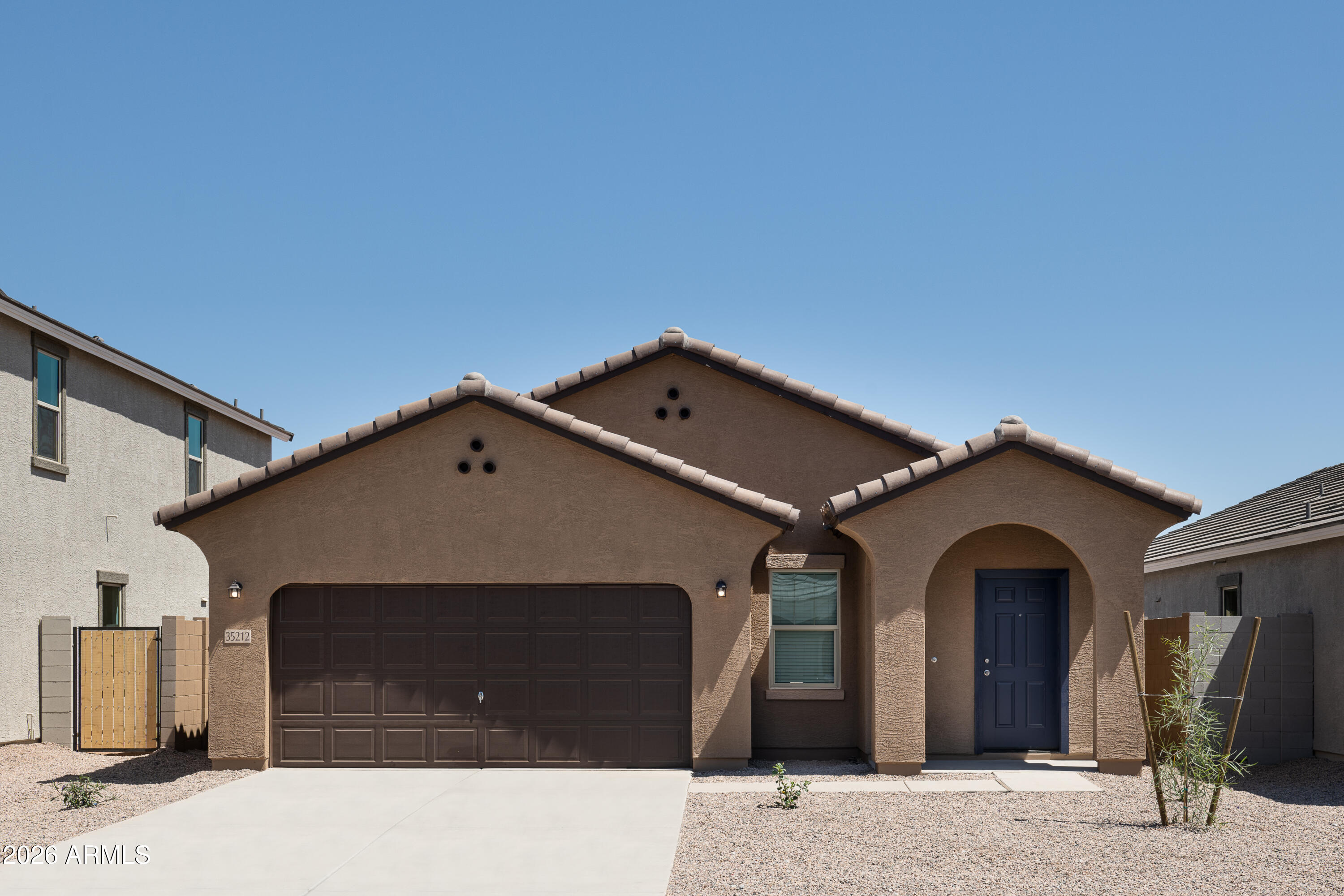 24212 W HUNTINGTON Drive