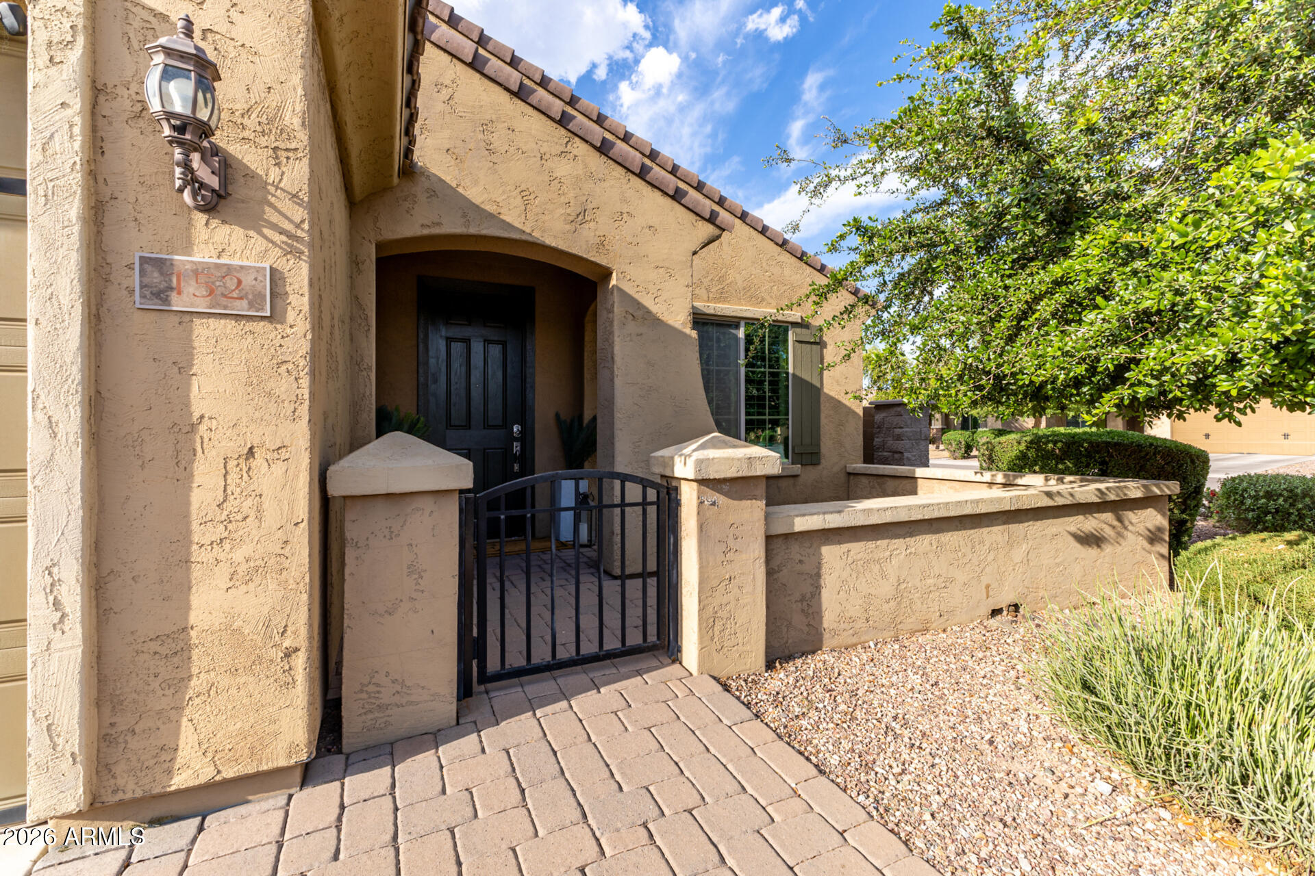 152 W ROSEMARY Drive