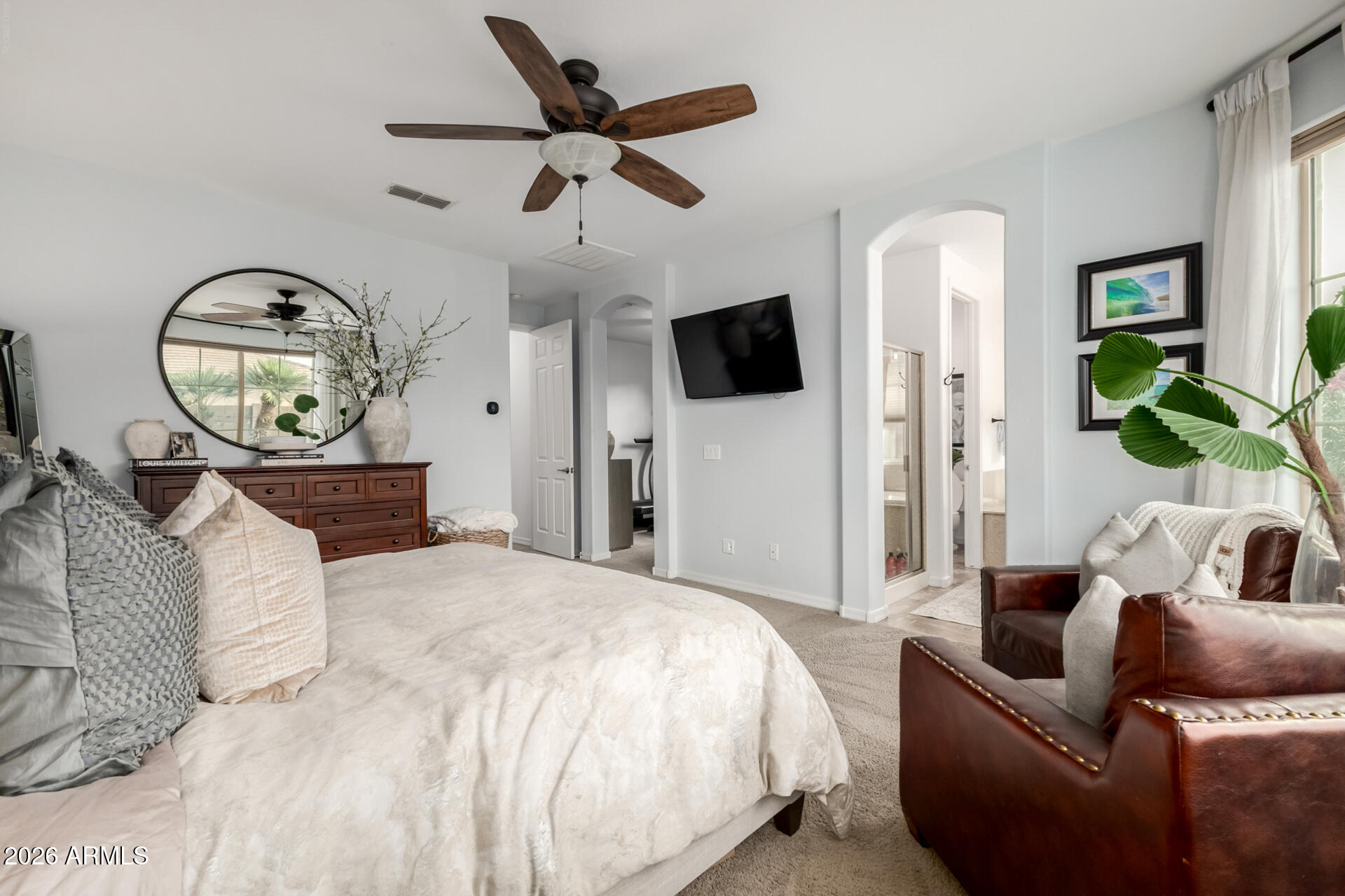 152 W ROSEMARY Drive