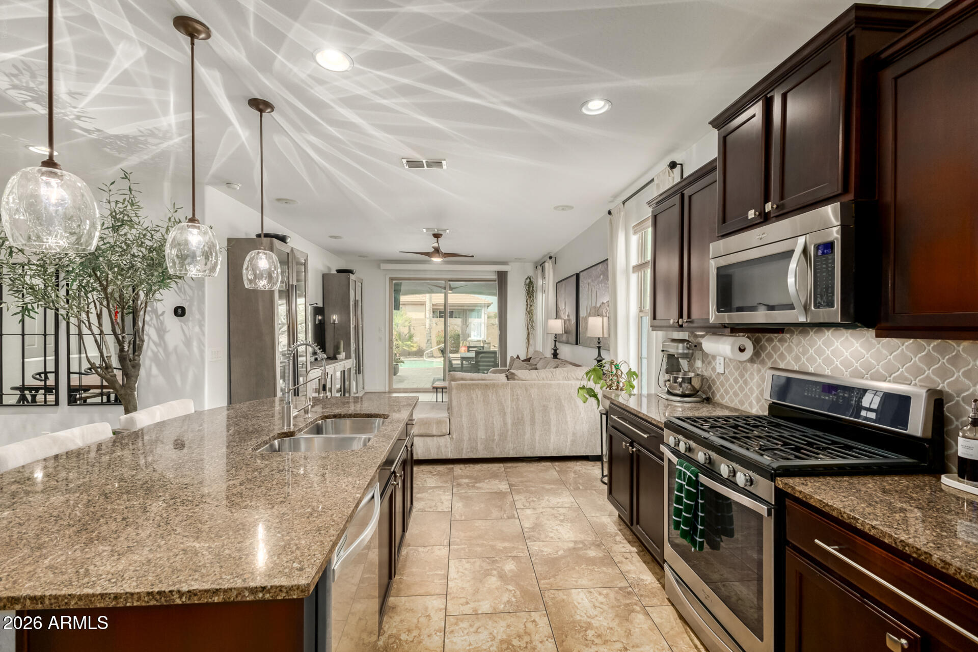 152 W ROSEMARY Drive