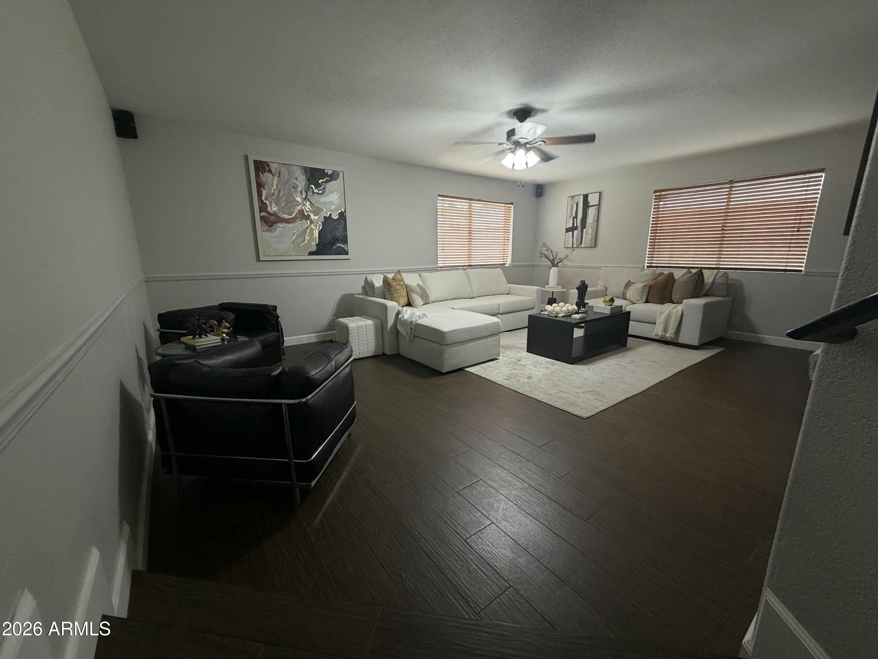 2306 N ACACIA