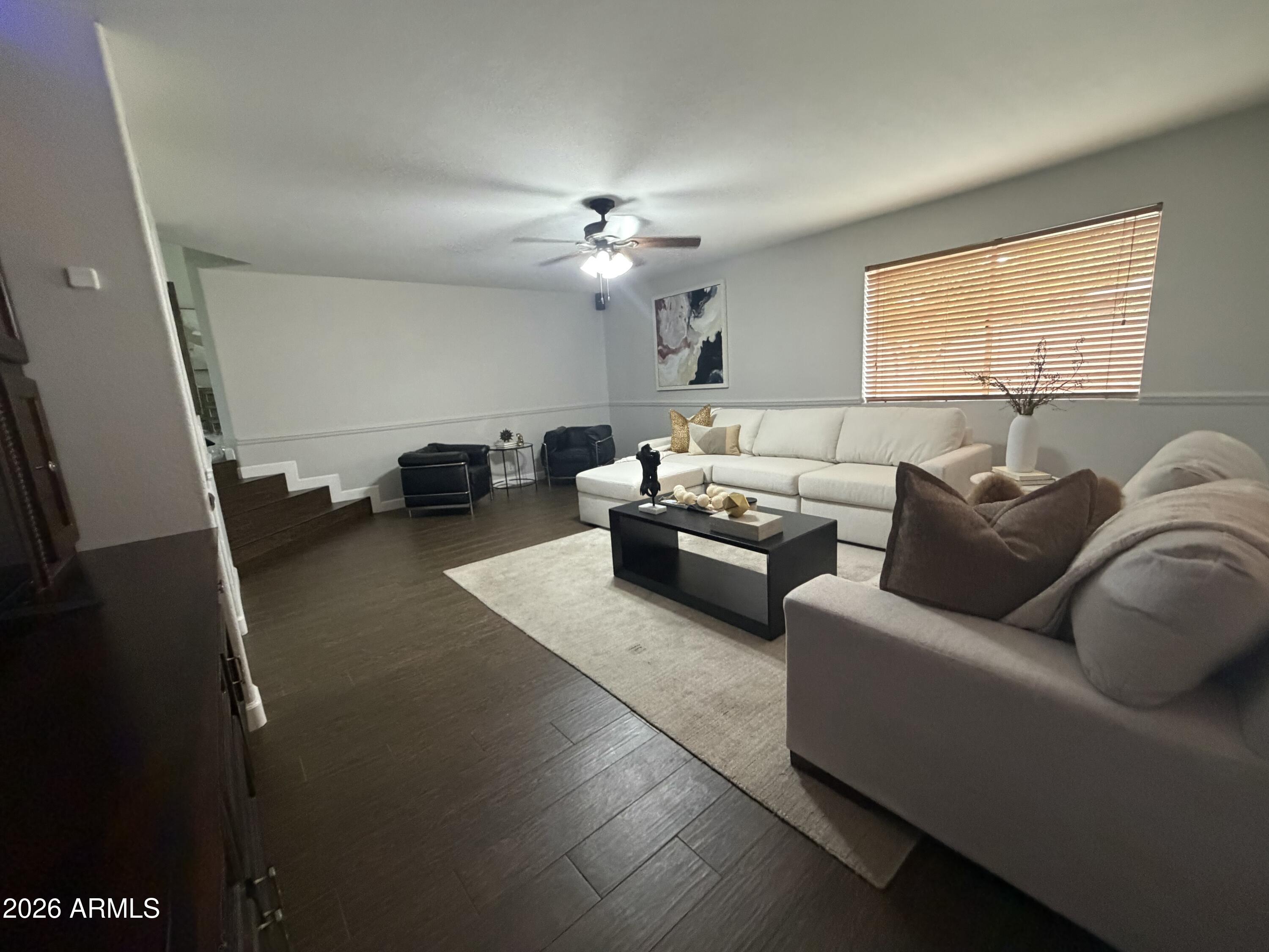 2306 N ACACIA
