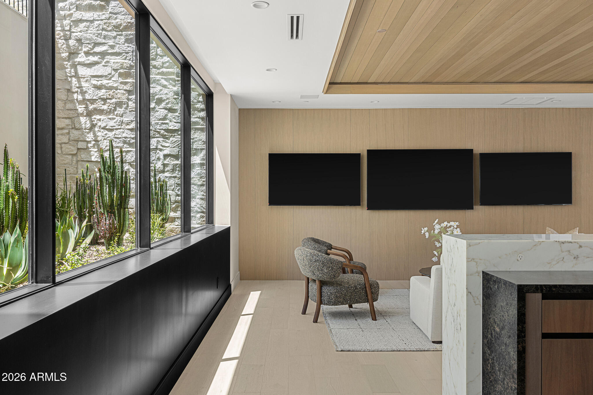 4828 E CALLE DEL MEDIO
