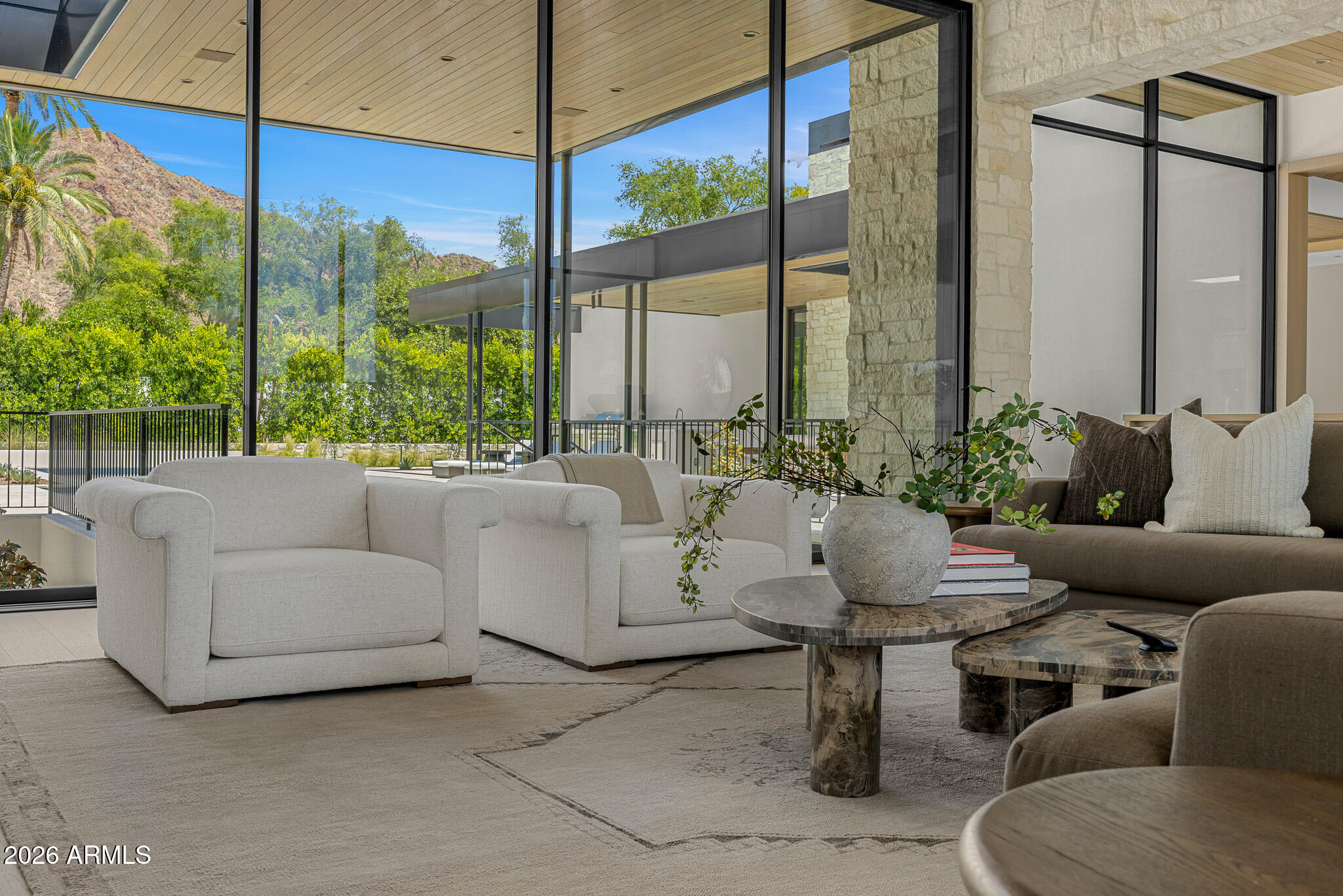 4828 E CALLE DEL MEDIO