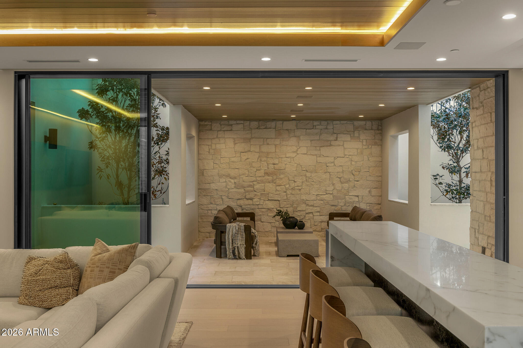 4828 E CALLE DEL MEDIO
