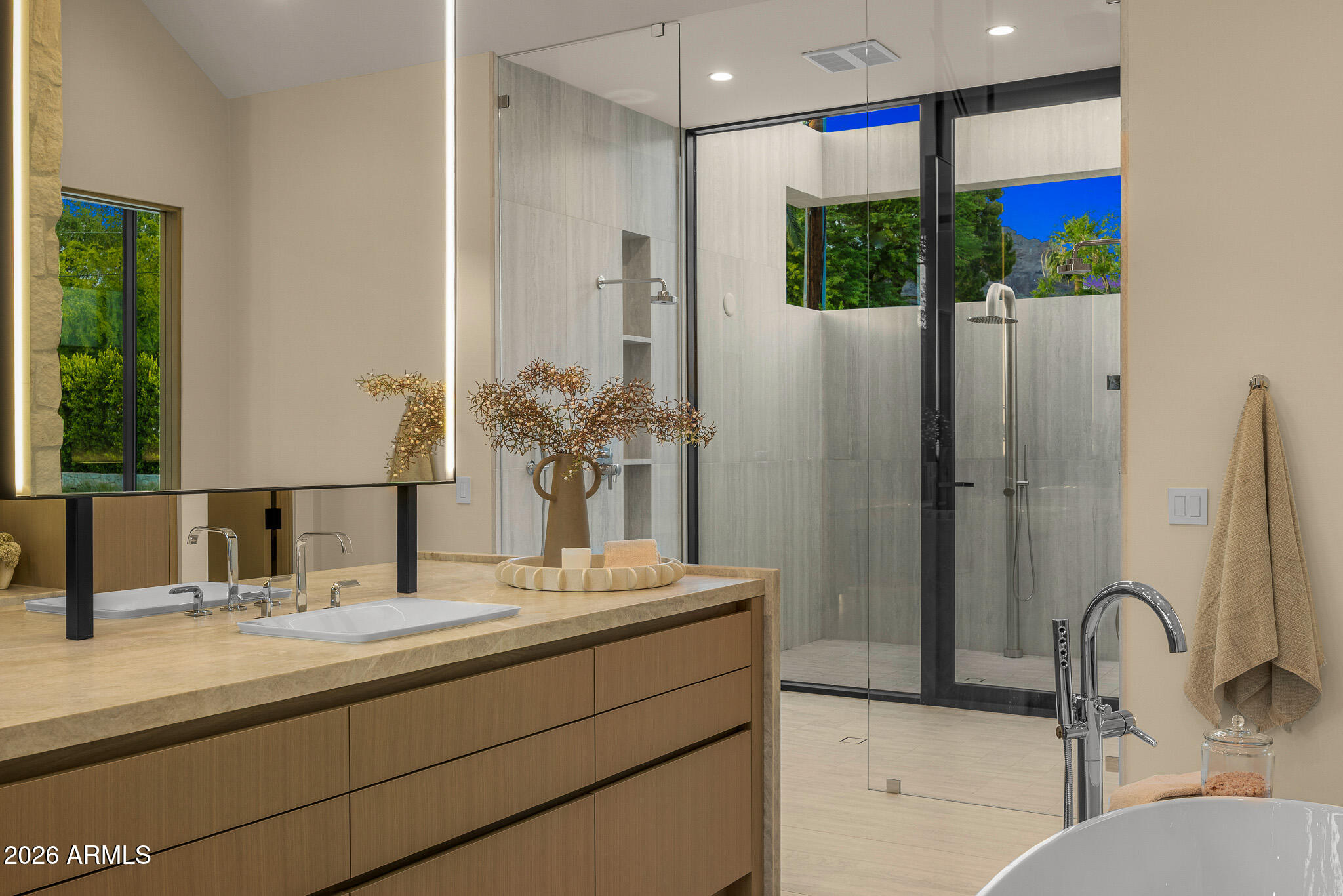 4828 E CALLE DEL MEDIO