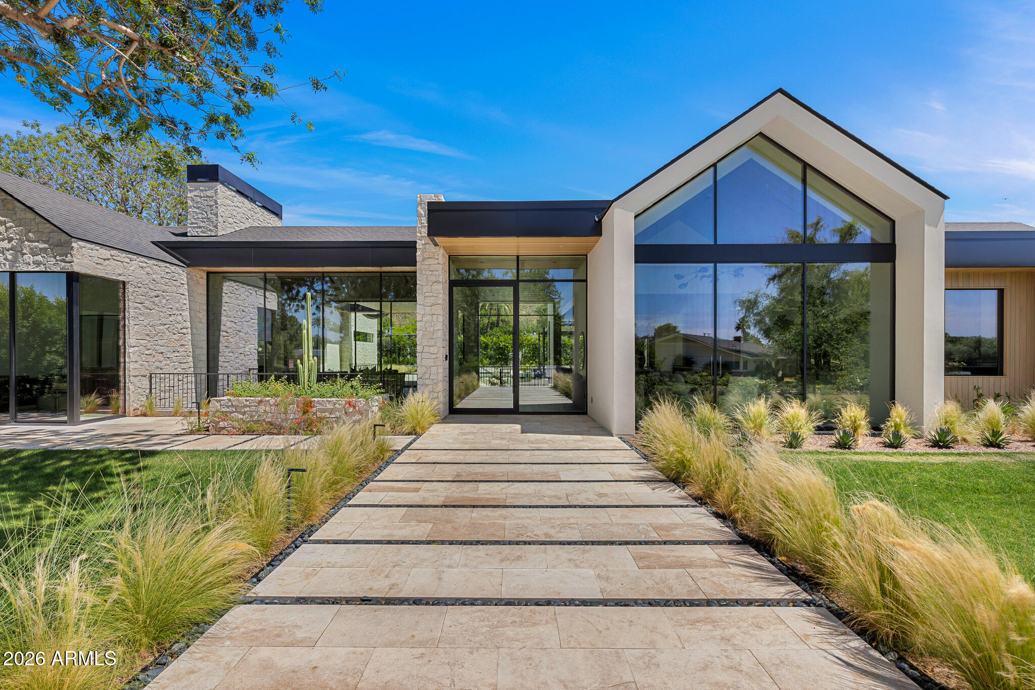 4828 E CALLE DEL MEDIO