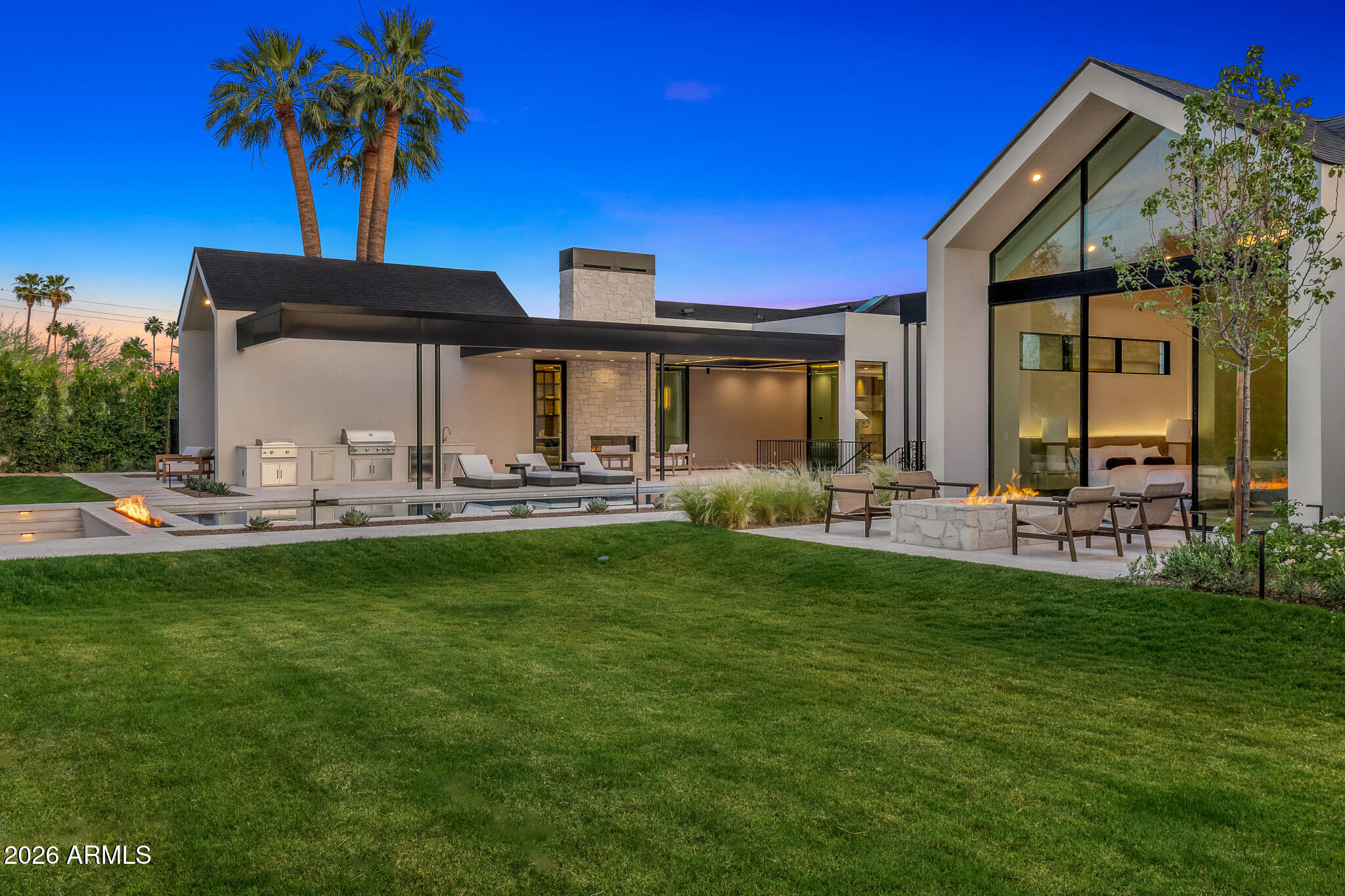 4828 E CALLE DEL MEDIO