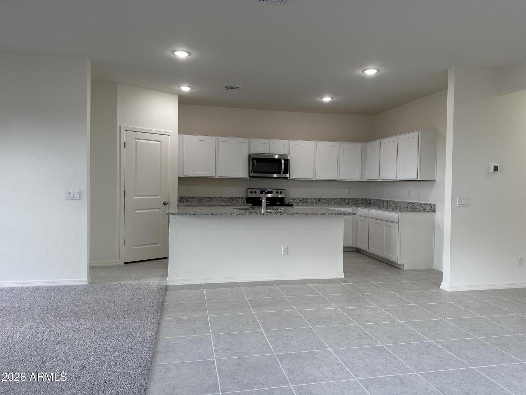 5653 E HORNBLENDE Way