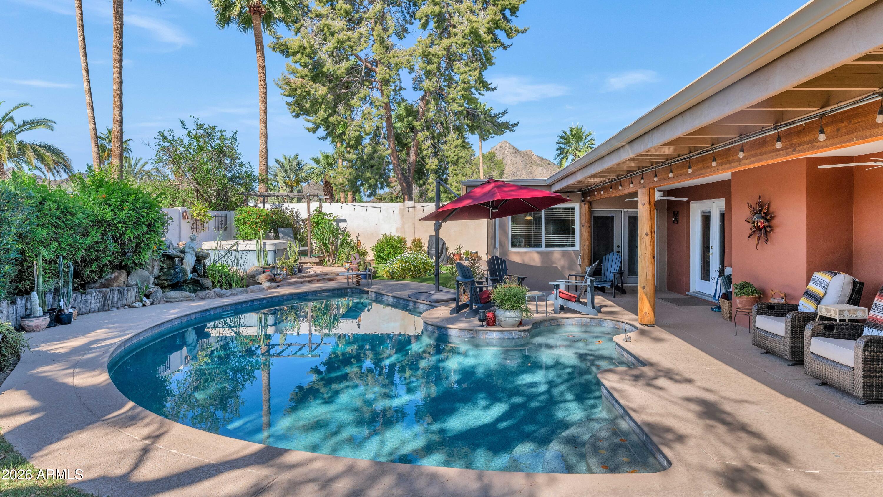 2501 E YUCCA Street