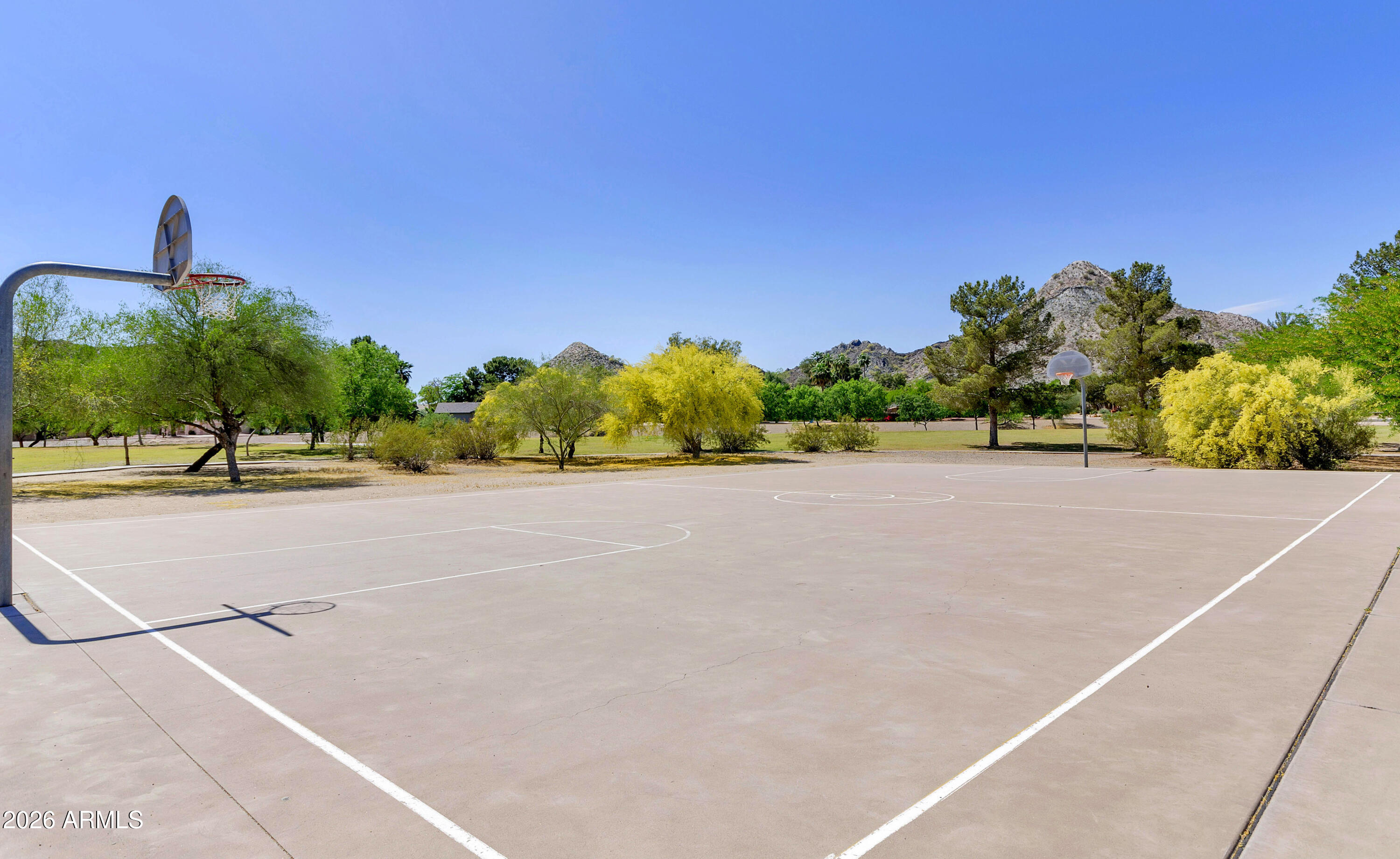 2501 E YUCCA Street