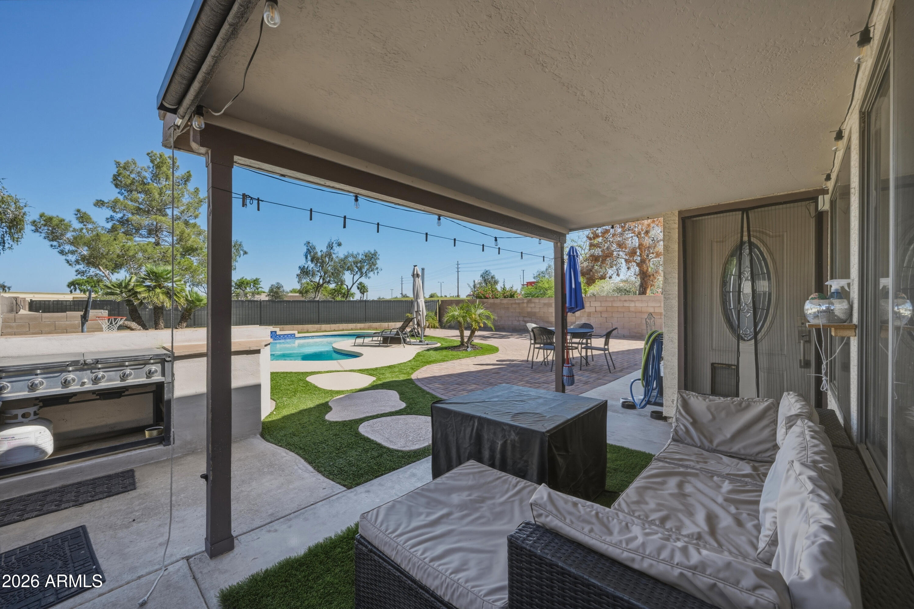 1572 E BLACK DIAMOND Drive