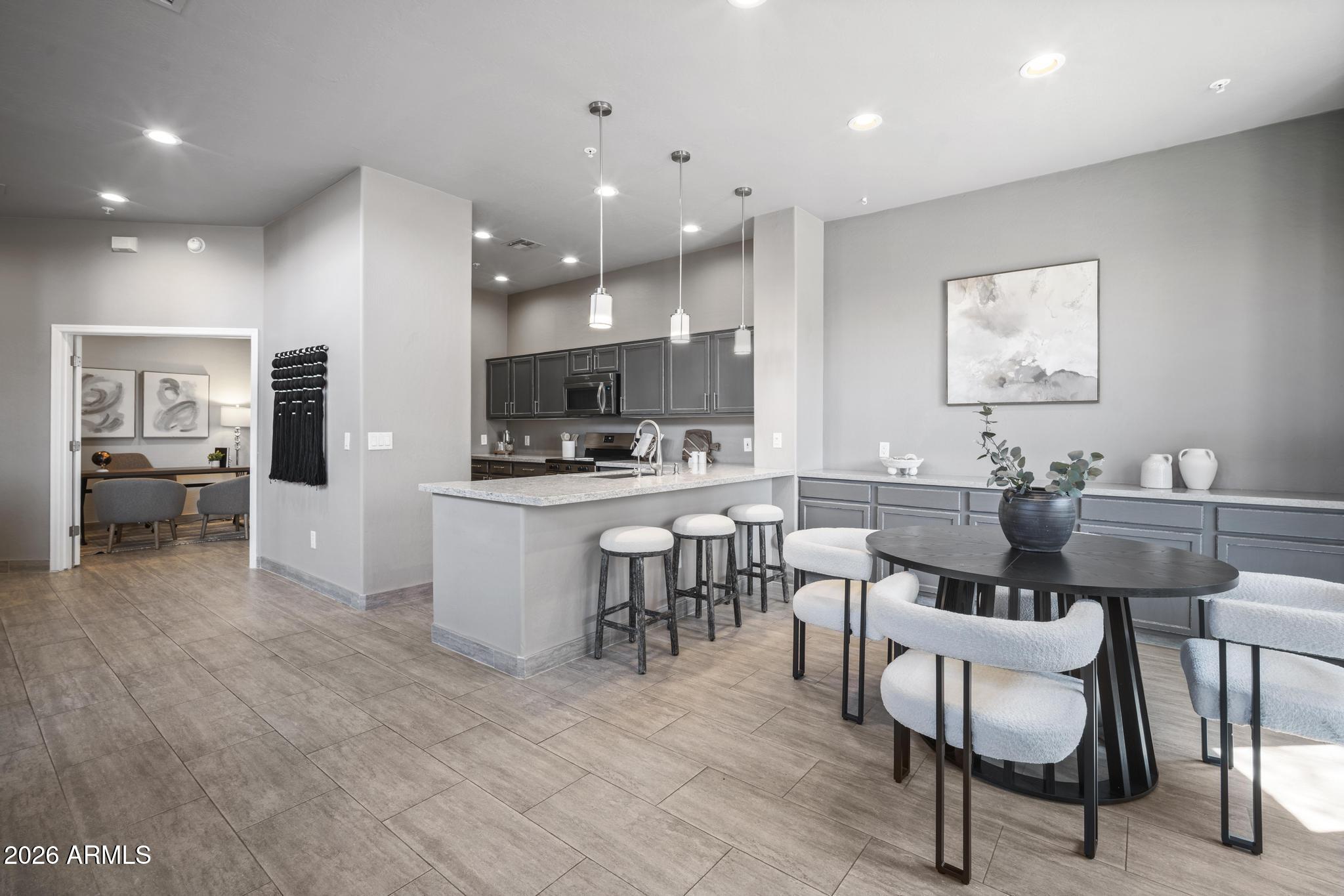 16420 N THOMPSON PEAK Parkway 1122