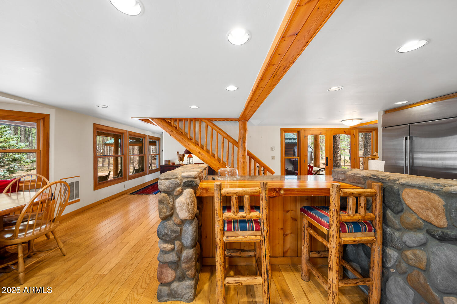 2539 BUTTERFLY Lane