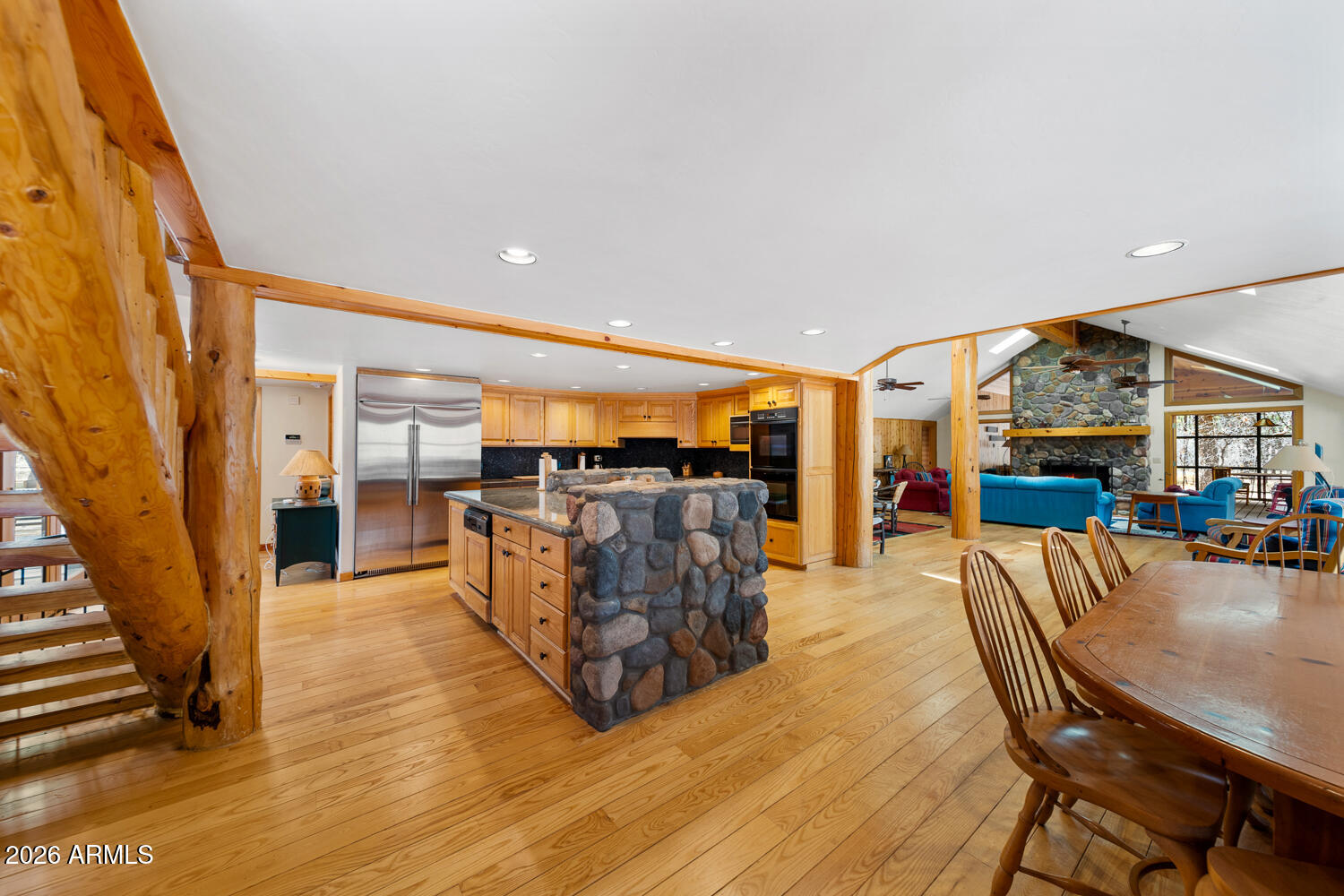 2539 BUTTERFLY Lane