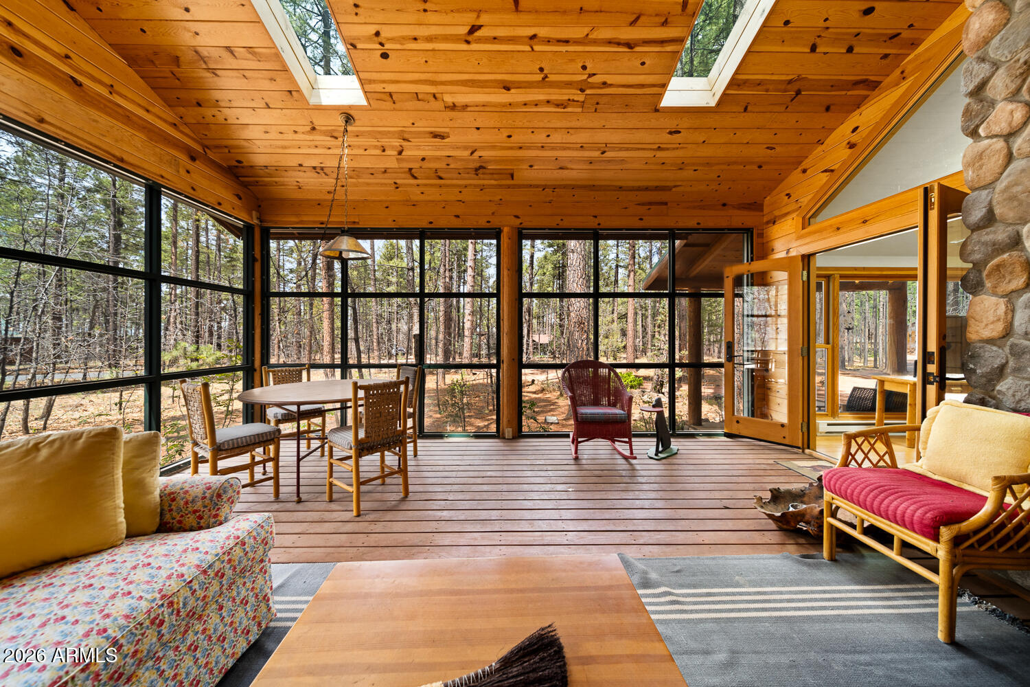 2539 BUTTERFLY Lane