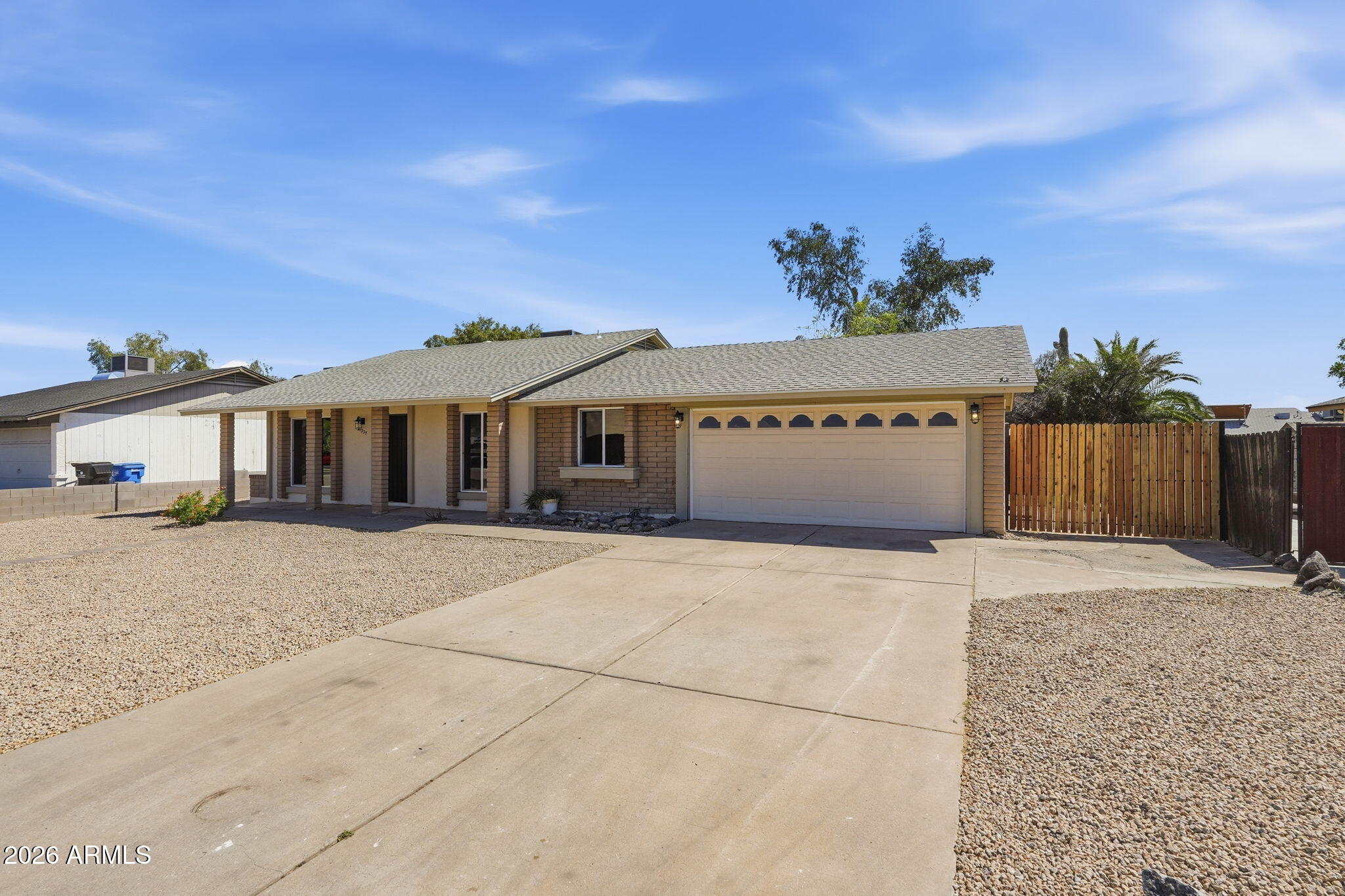 1327 W PIUTE Avenue