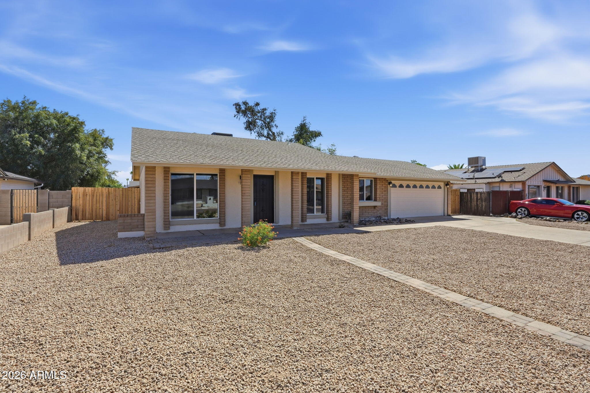 1327 W PIUTE Avenue