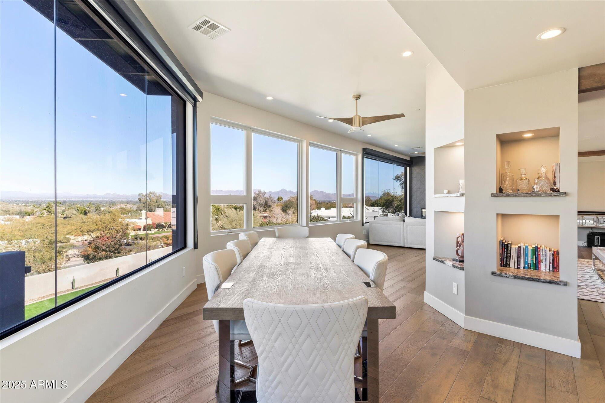 4401 E Sunset Drive