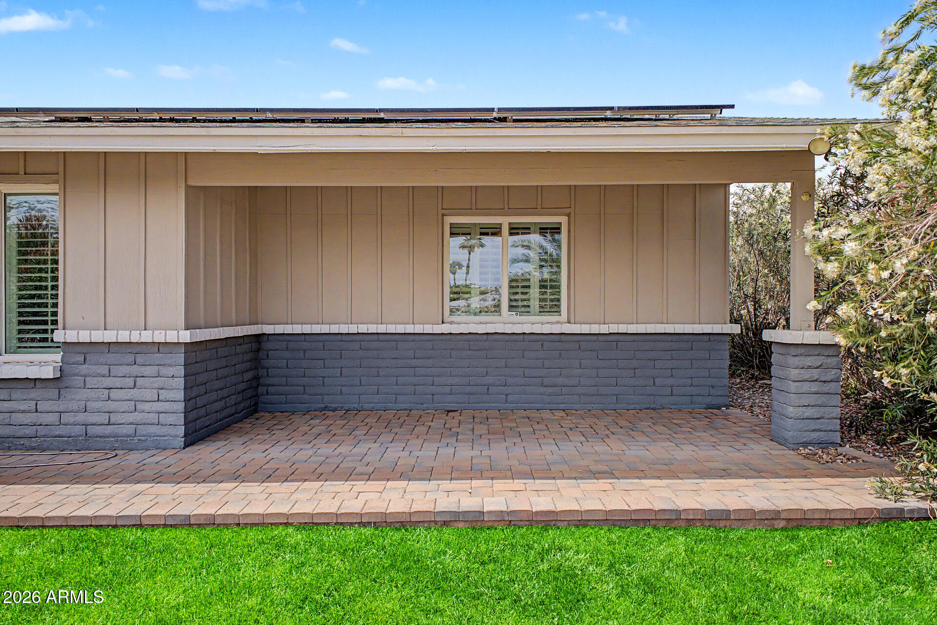 1951 E OXFORD Drive
