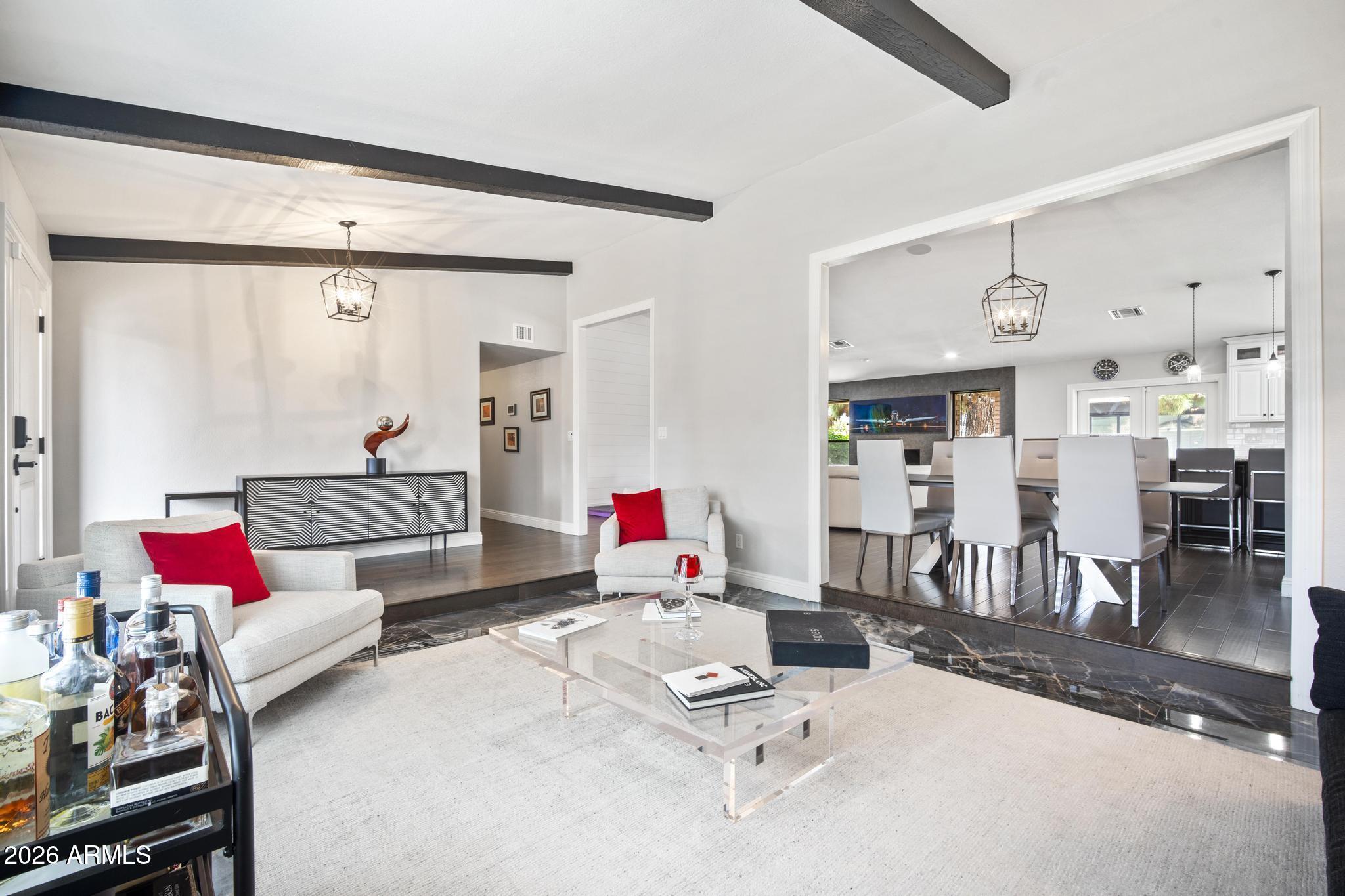 409 E CAROL ANN Way
