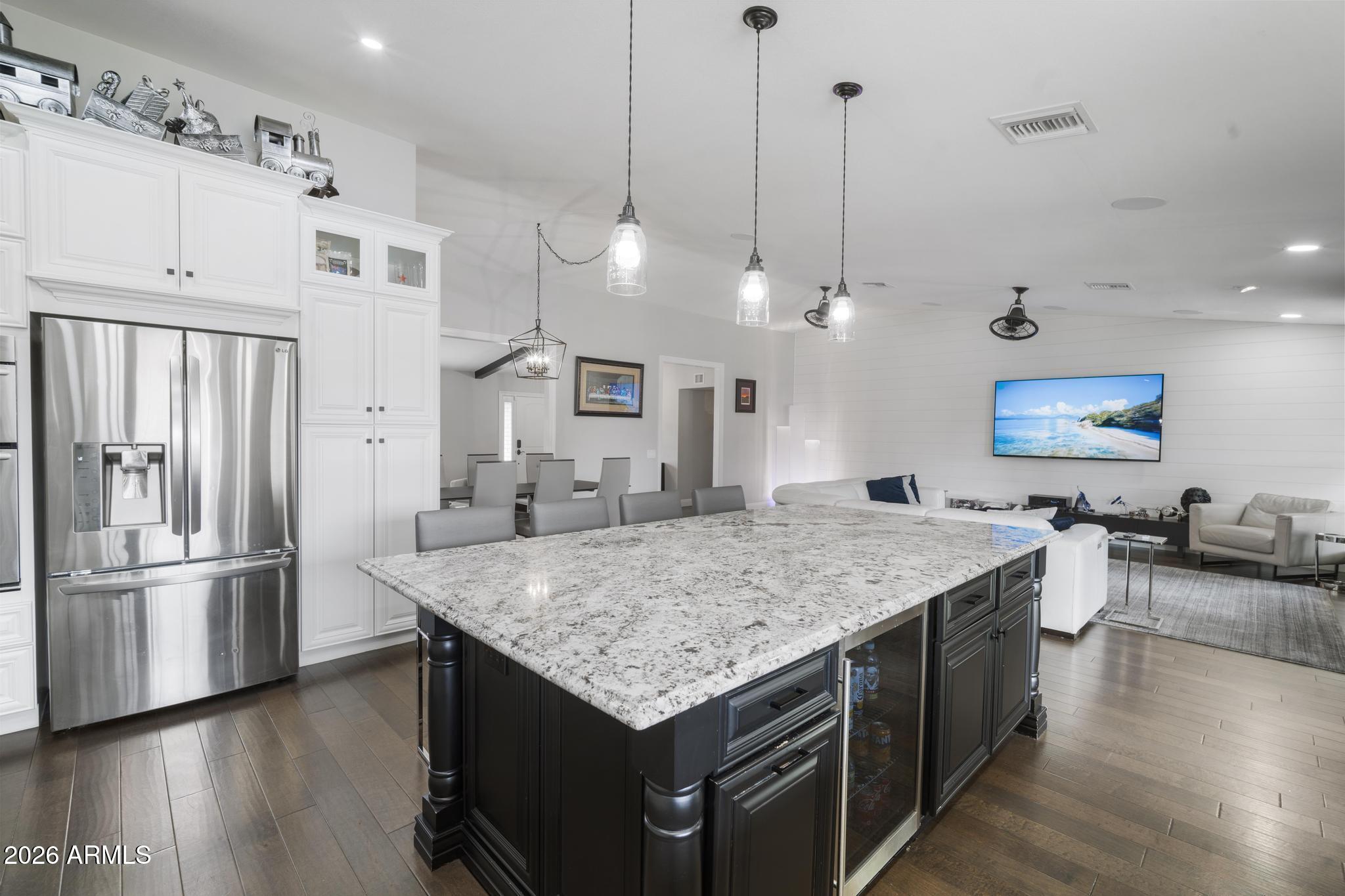 409 E CAROL ANN Way