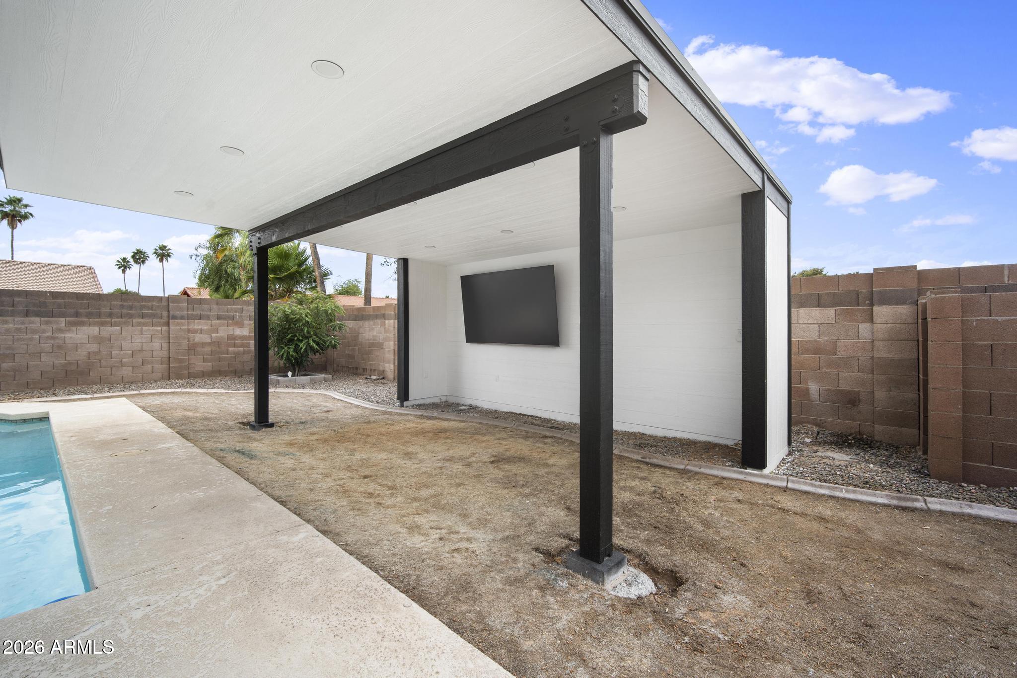 409 E CAROL ANN Way